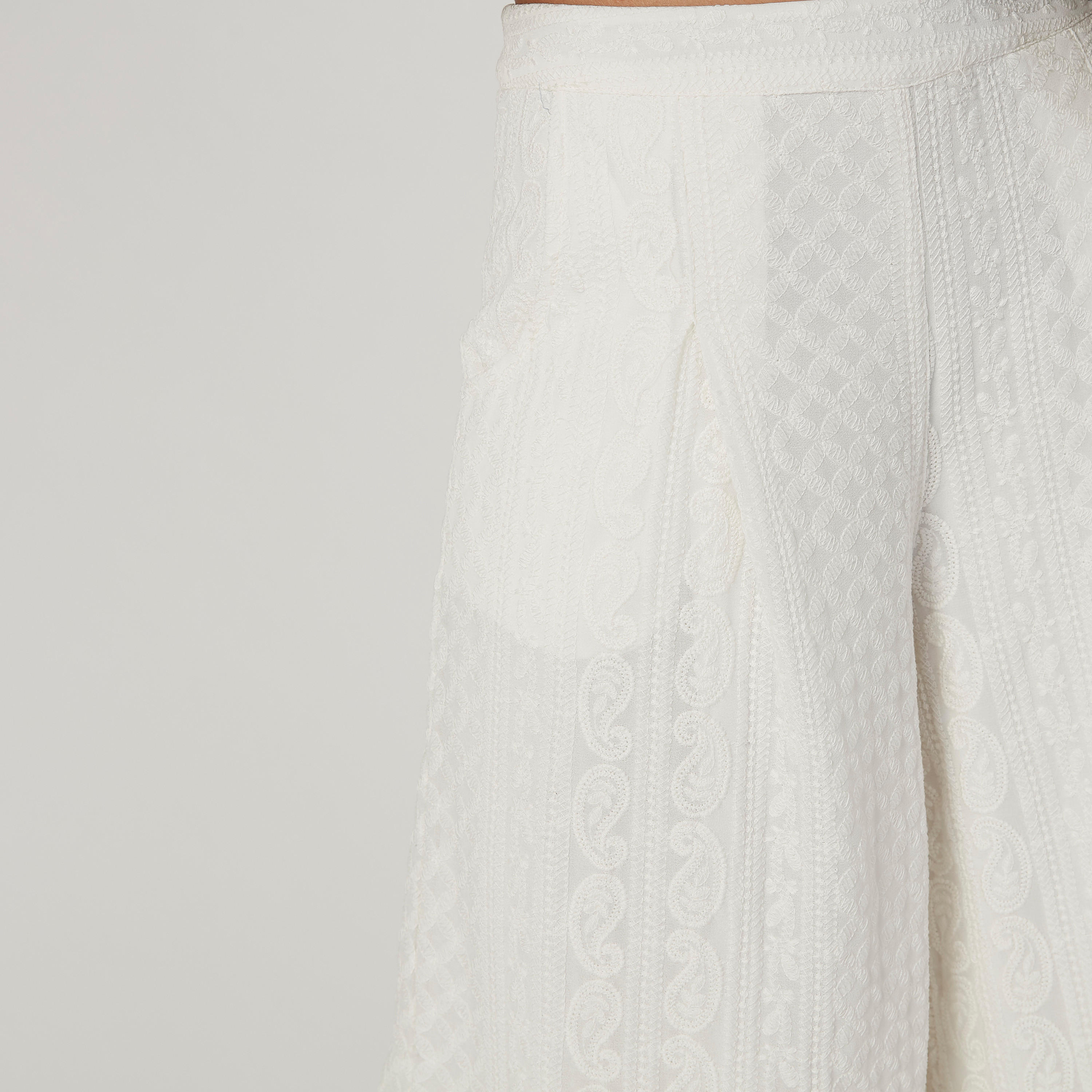 بنطلون واسع الساقين بارز الملمس بقصّة واسعة وخصر مطّاطي متوسط الارتفاع-women-clothing-bottoms-trousers-image-5