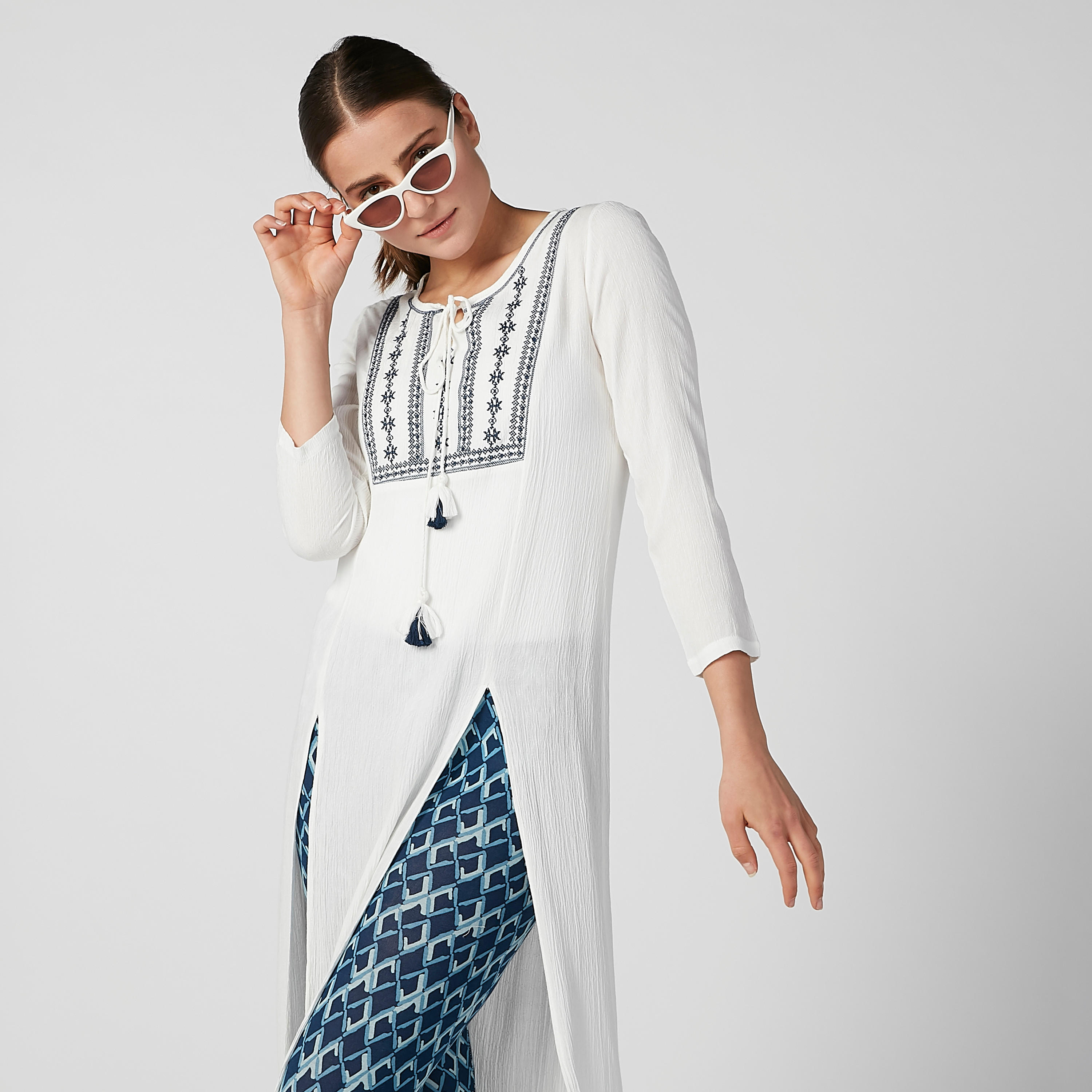 تونيك بارز الملمس بأكمام 3/4 وأربطة-women-clothing-shirtsandblouses-blouses-image-3