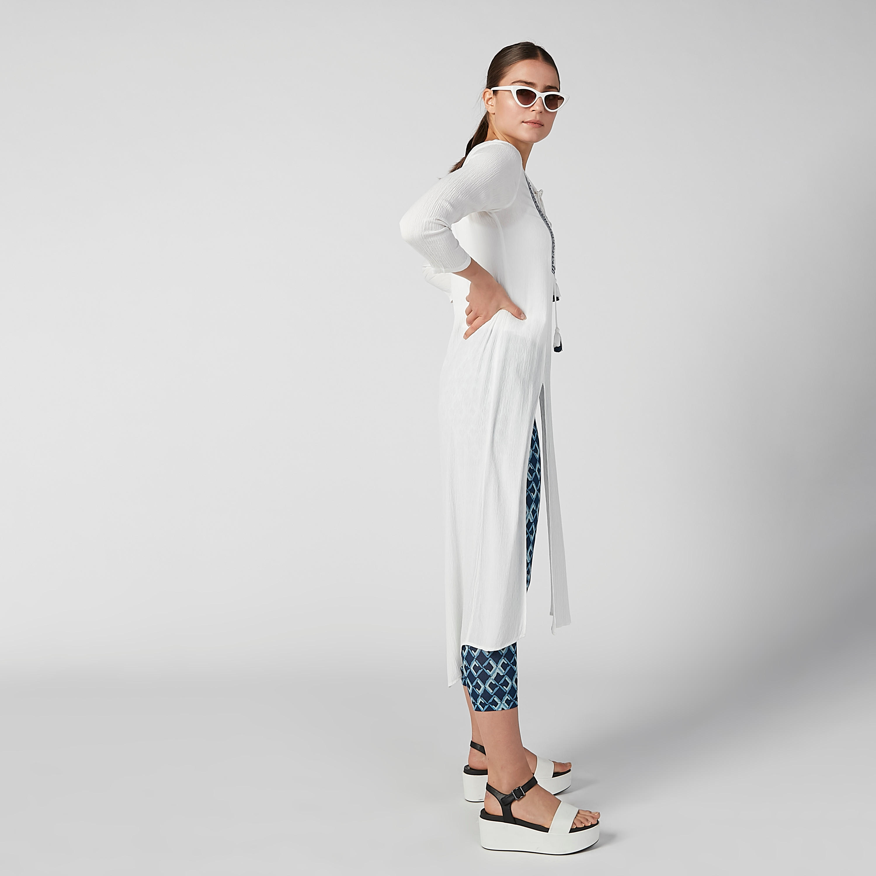 تونيك بارز الملمس بأكمام 3/4 وأربطة-women-clothing-shirtsandblouses-blouses-image-2