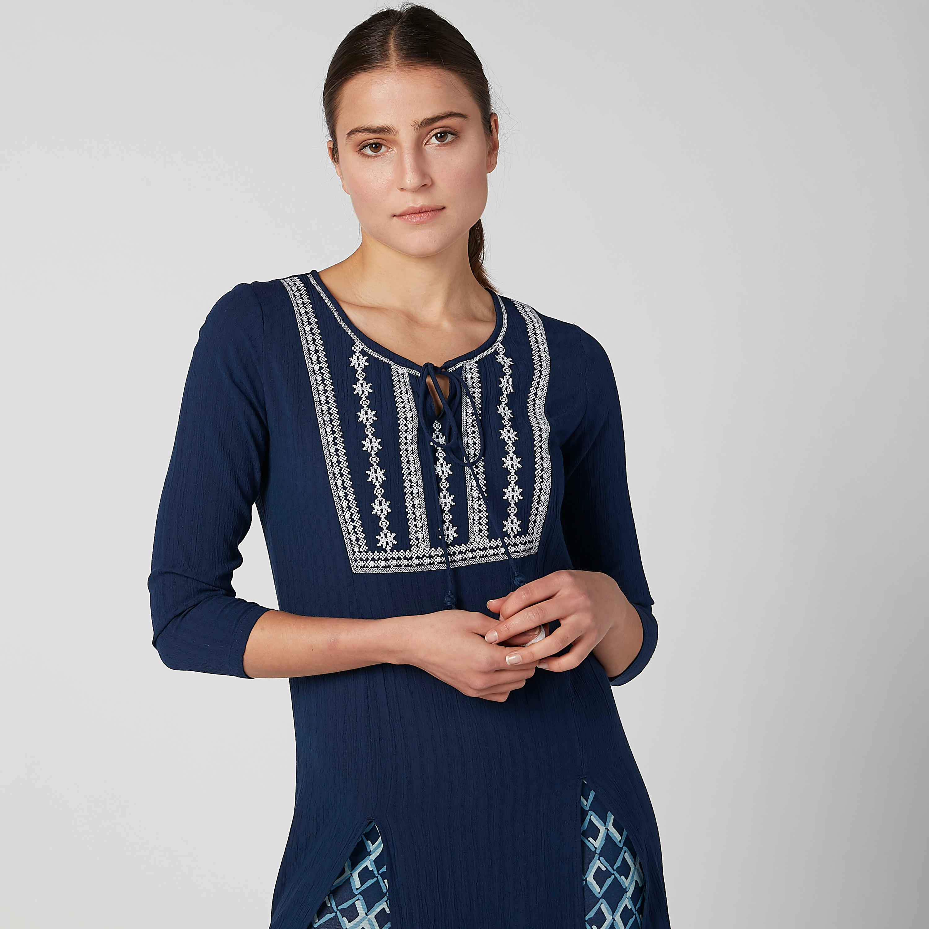 تونيك بارز الملمس بأكمام 3/4 وأربطة-women-clothing-shirtsandblouses-blouses-image-3