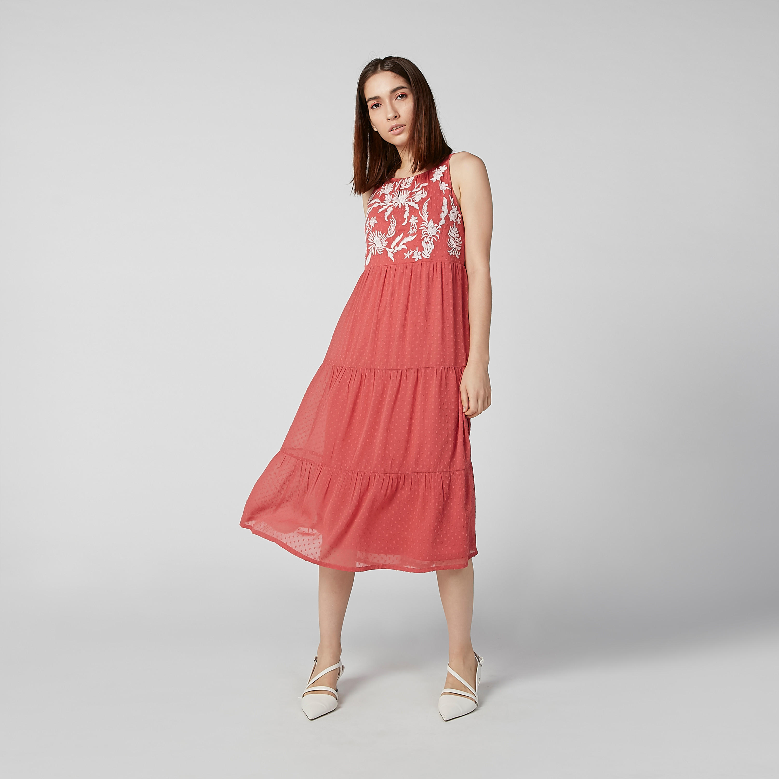 فستان مستدام ميدي إيه لاين مطرّز دون أكمام -women-clothing-dresses-image-1