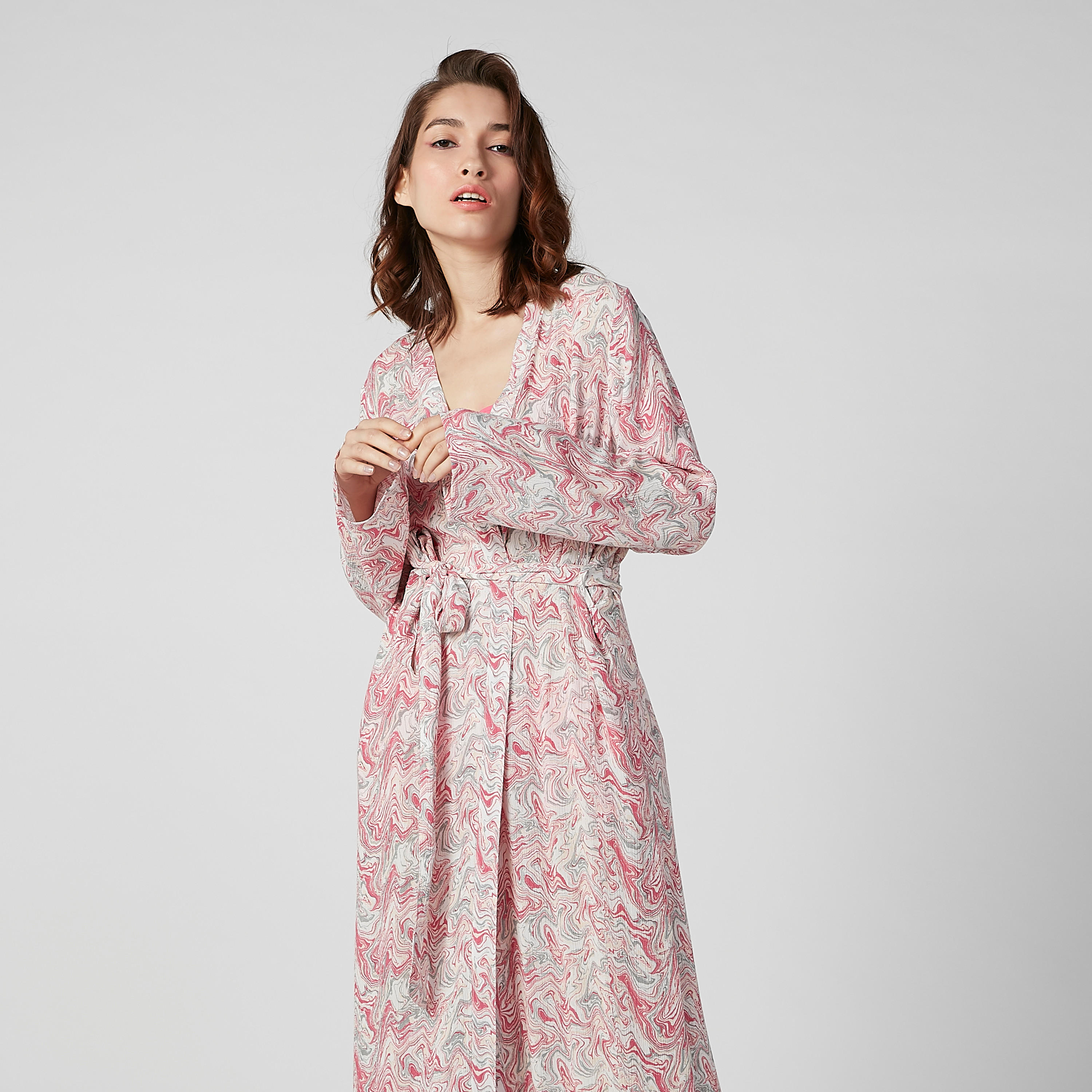 كارديجان طويل بأربطة وشرّابات وطبعات-women-winterwear-cardigansandjumpers-cardigans-image-3