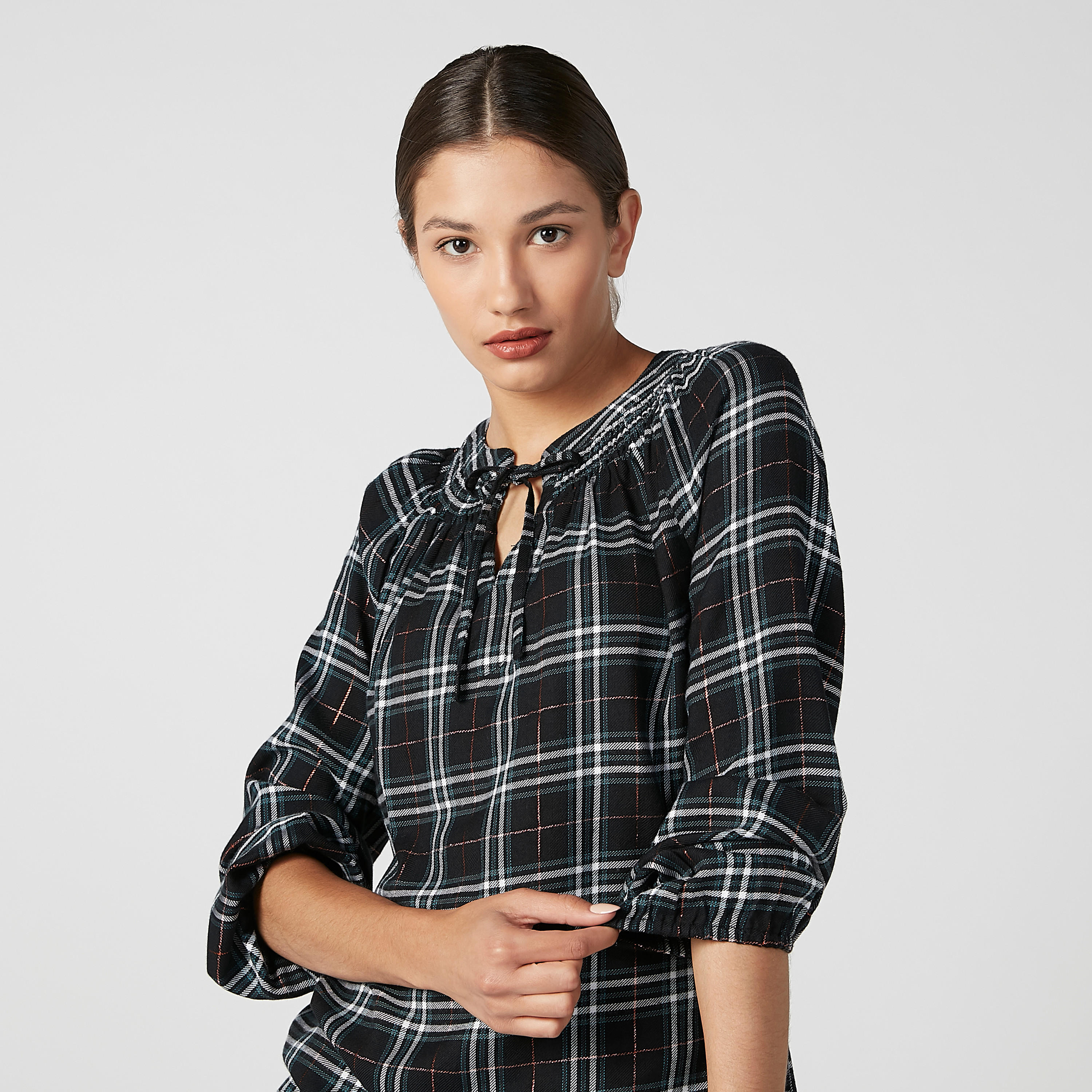 بلوزة كاروهات بياقة ماندارين وأربطة-women-clothing-shirtsandblouses-blouses-image-2