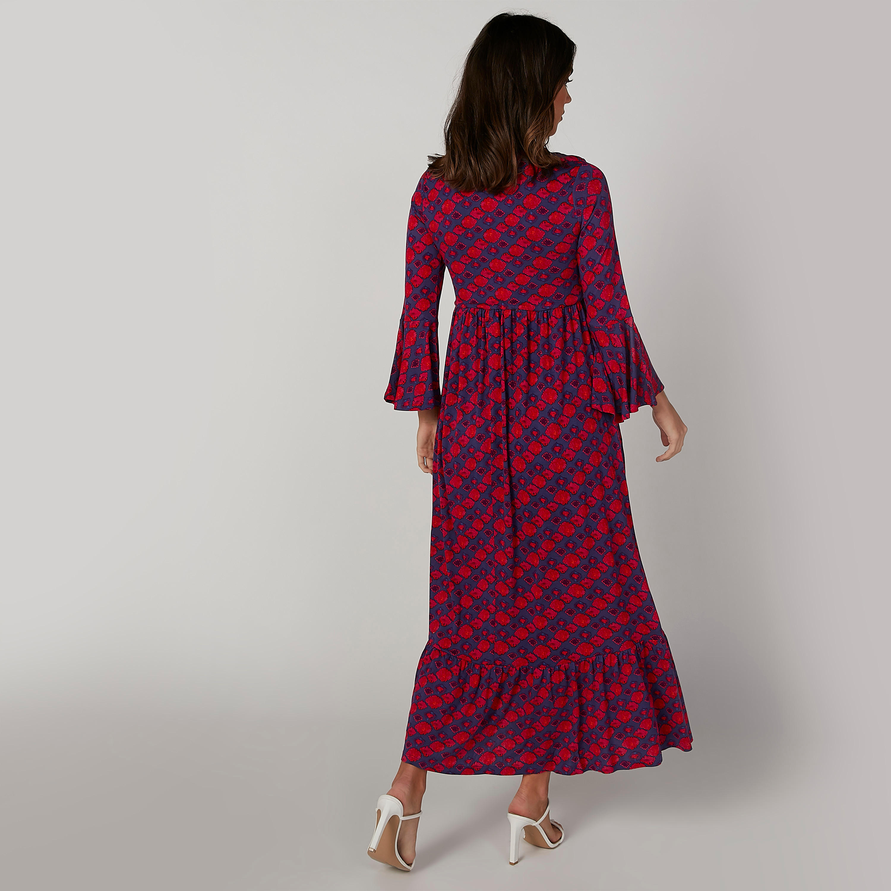 فستان طويل إيه لاين بياقة V وأكمام لامعة وطبعات-women-clothing-dresses-image-2