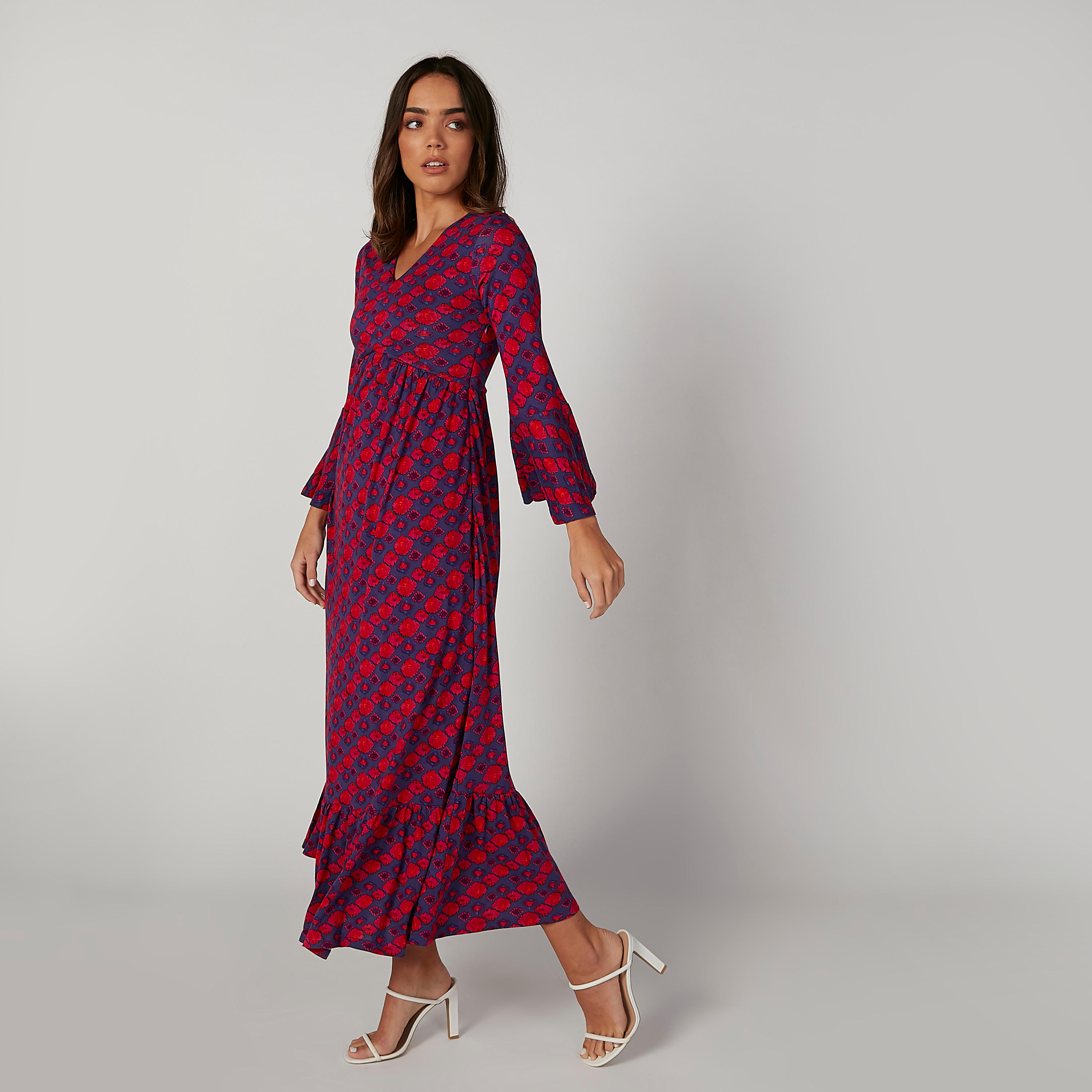 فستان طويل إيه لاين بياقة V وأكمام لامعة وطبعات-women-clothing-dresses-image-4