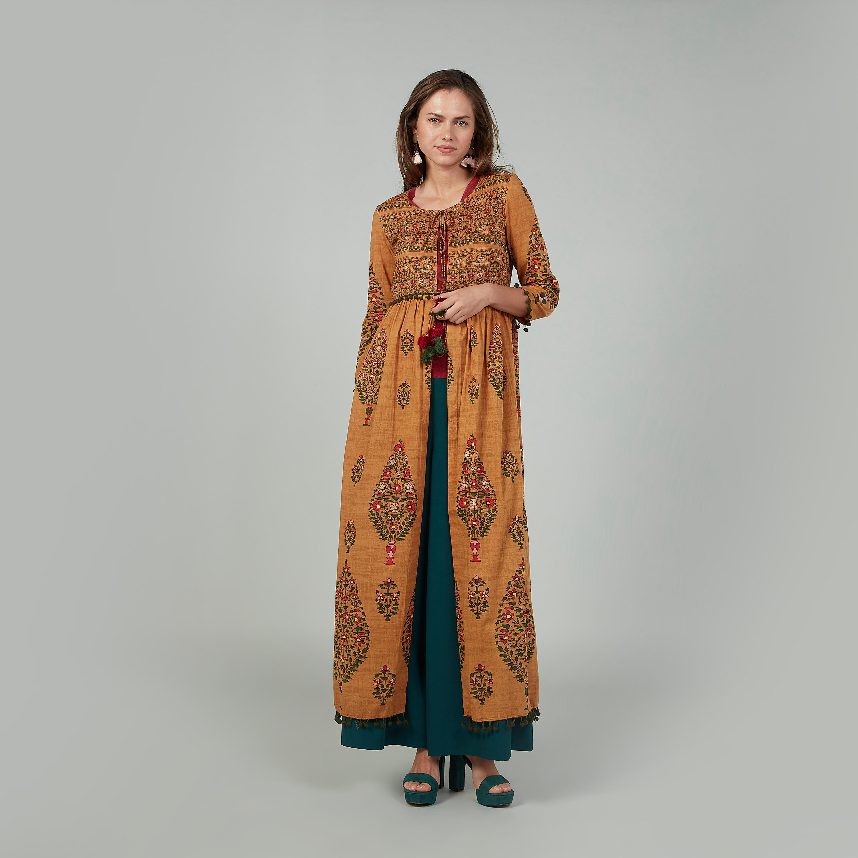 كارديجان مستدام طويل بأكمام 3/4 وحزام رباط وطبعات-women-winterwear-hoodiesandsweatshirts-sweatshirts-image-1