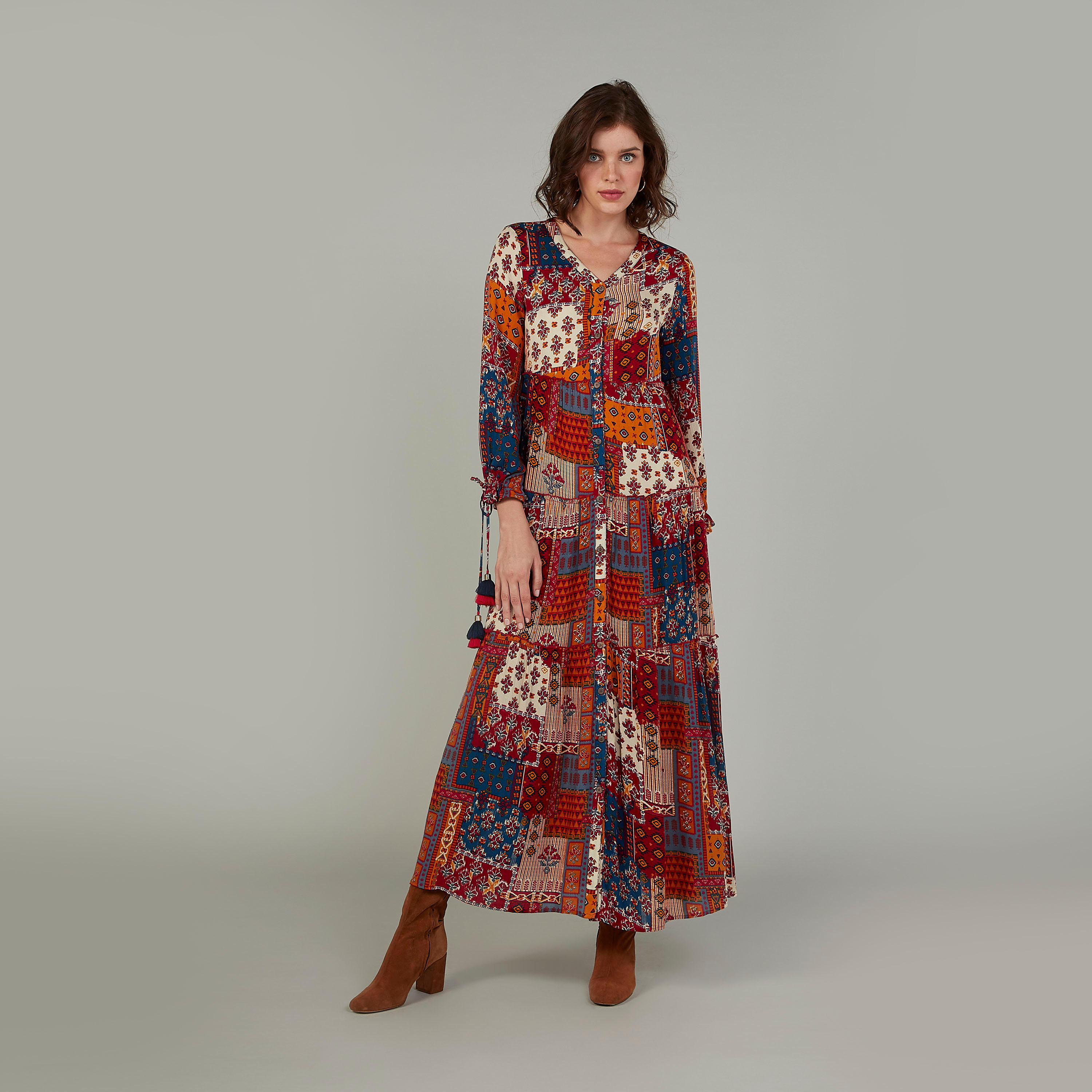 فستان مستدام إيه لاين طويل بياقة V وأكمام طويلة بطبعات -women-clothing-dresses-image-1