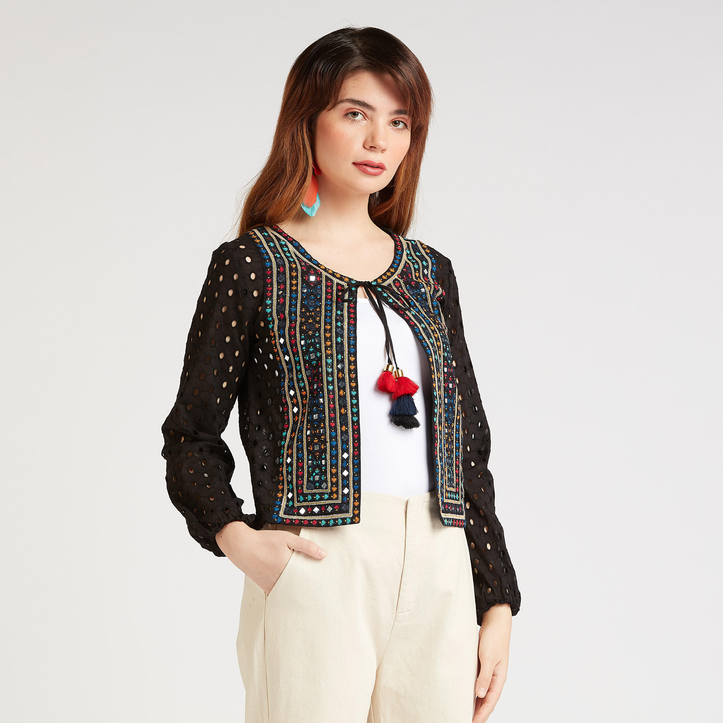 جاكيت مطرّز سليم بأكمام طويلة وأربطة-women-winterwear-coatsandjackets-jackets-image-5