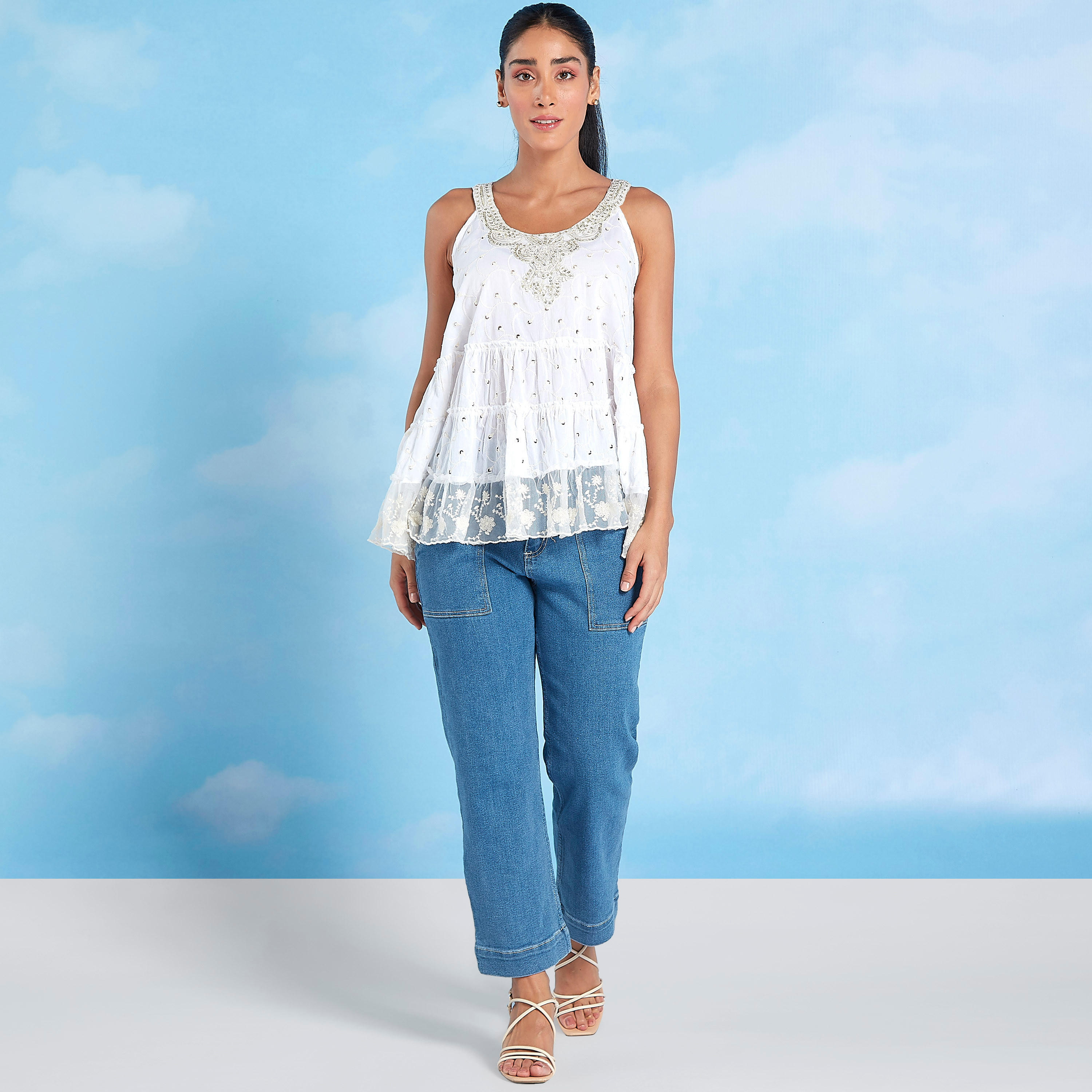 بلوزة مقلّمة مطرزة بياقة عميقة ودون أكمام-women-clothing-shirtsandblouses-blouses-image-2