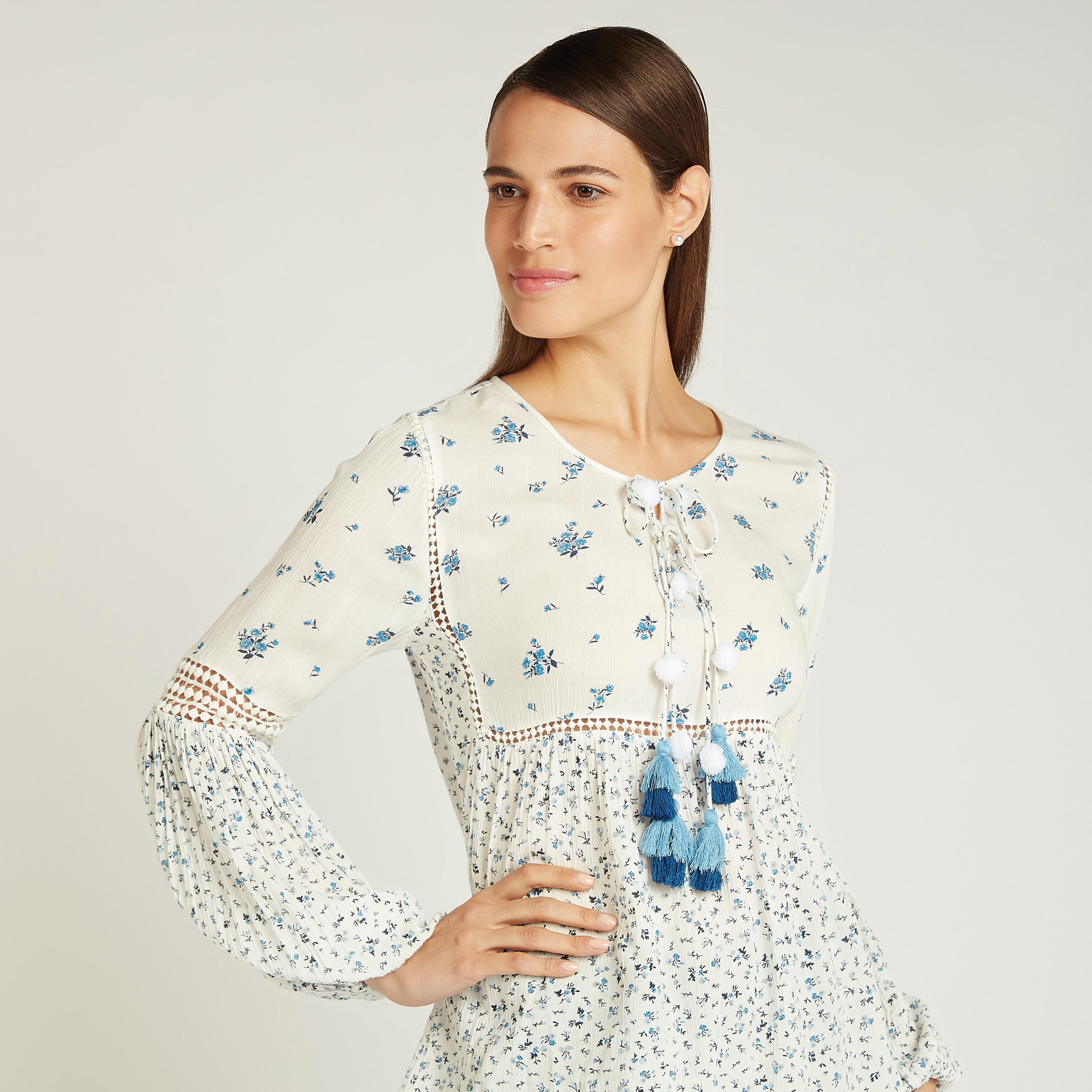 بلوزة بأكمام طويلة وأربطة وطبعات-women-clothing-shirtsandblouses-blouses-image-3