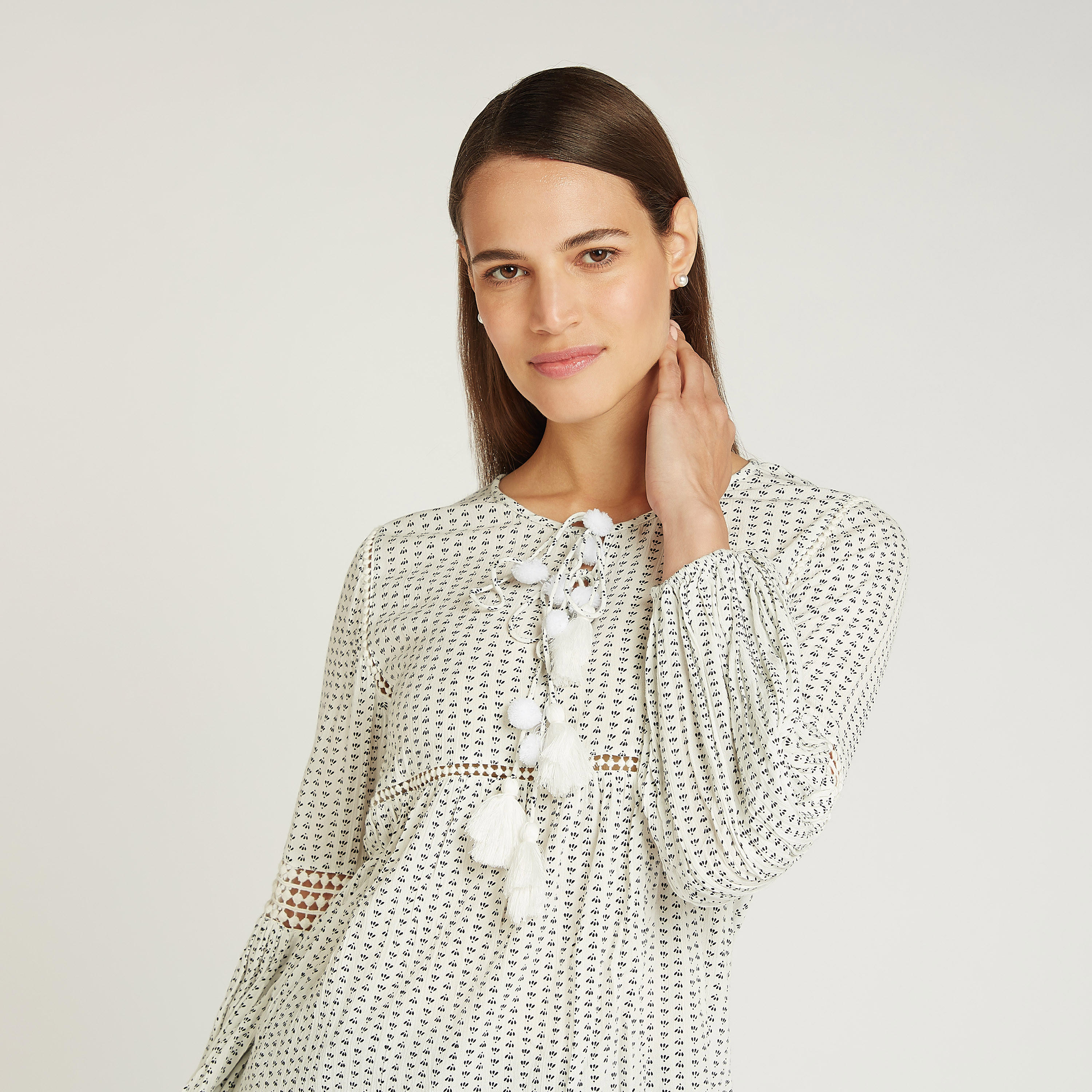 بلوزة بأكمام طويلة وأربطة وطبعات-women-clothing-shirtsandblouses-blouses-image-3