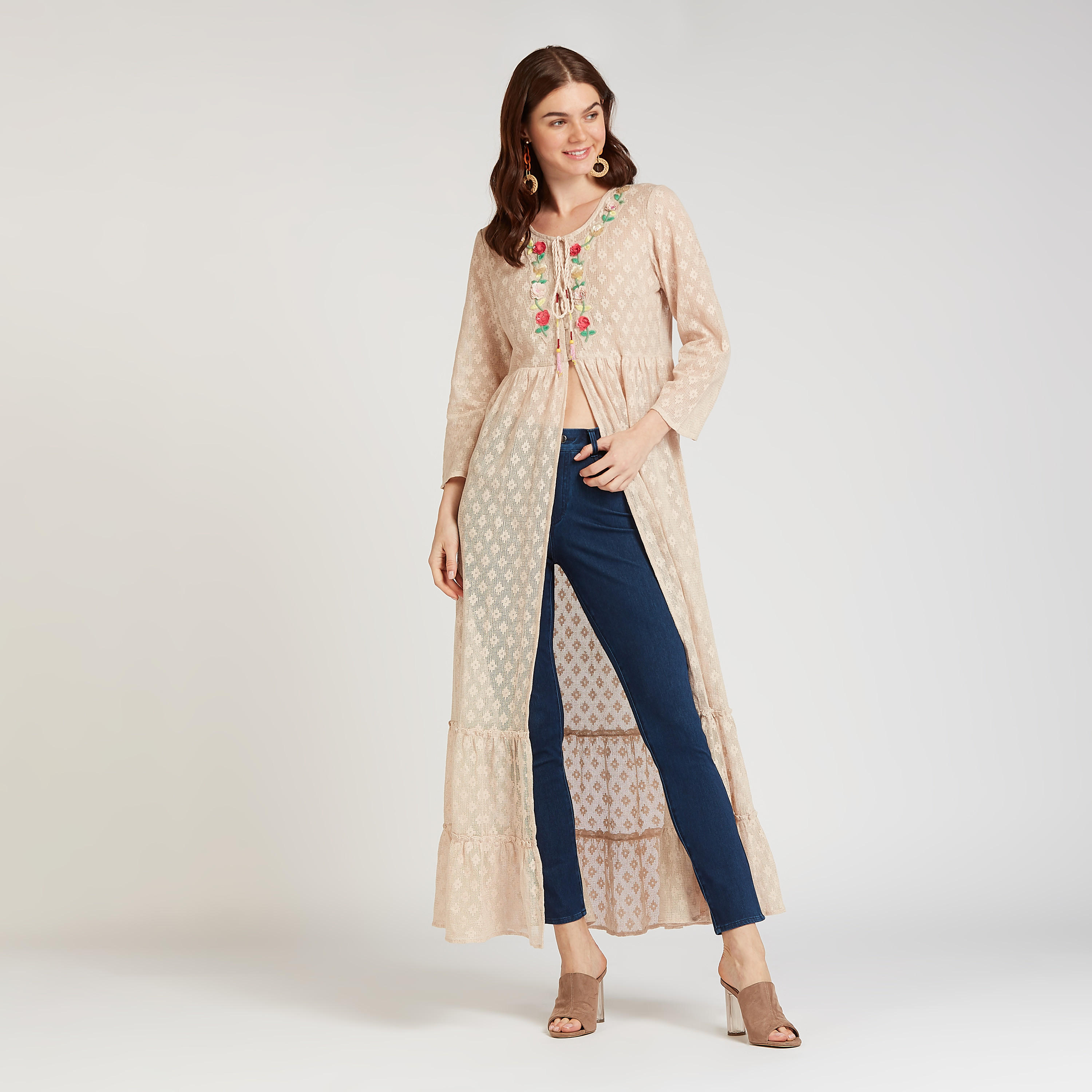 بلوزة طويلة مطرزة بأكمام طويلة وأربطة-women-clothing-shirtsandblouses-blouses-image-1