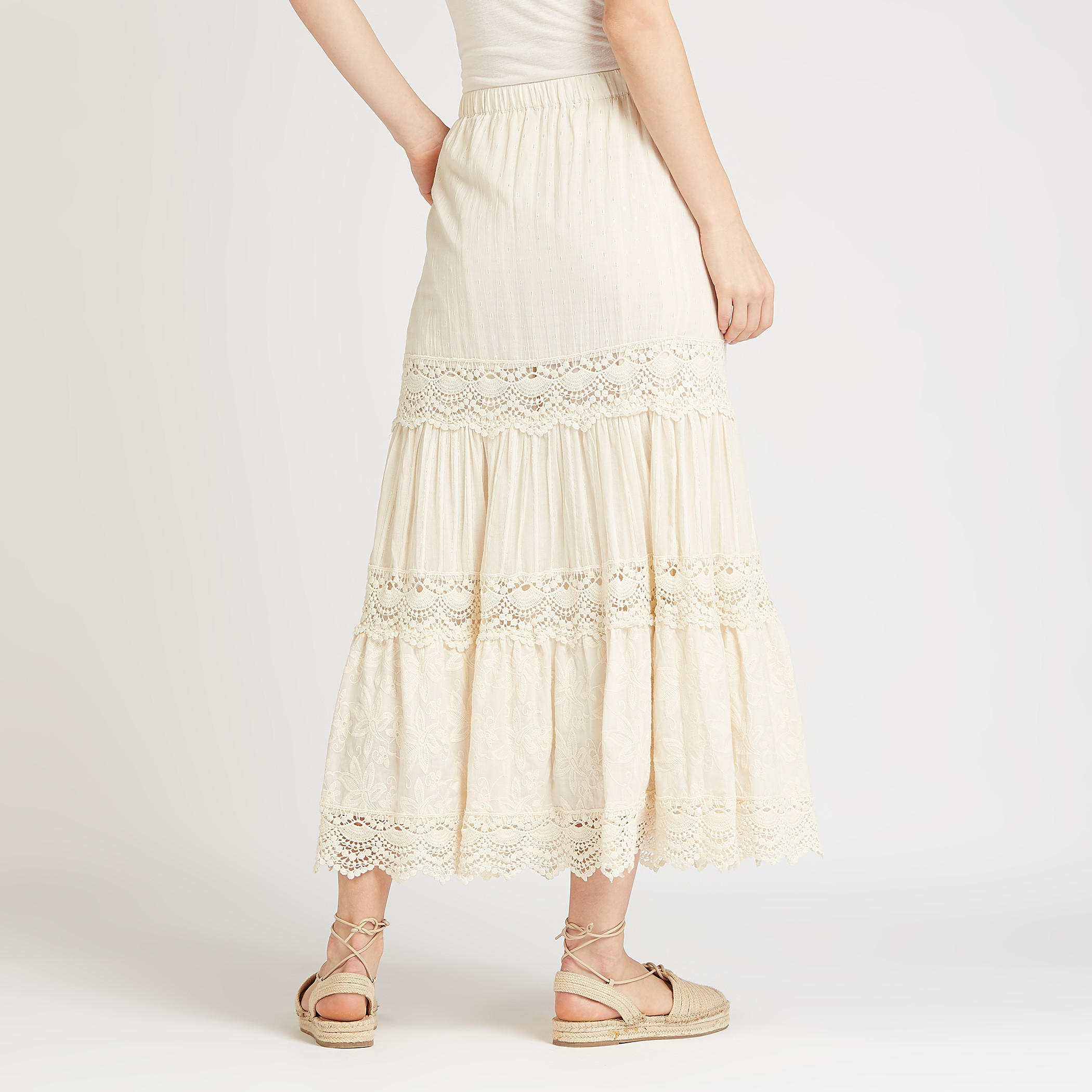 تنورة إيه لاين طويلة بخصر مطّاطي و تفاصيل دانتيل-women-clothing-bottoms-skirts-image-4