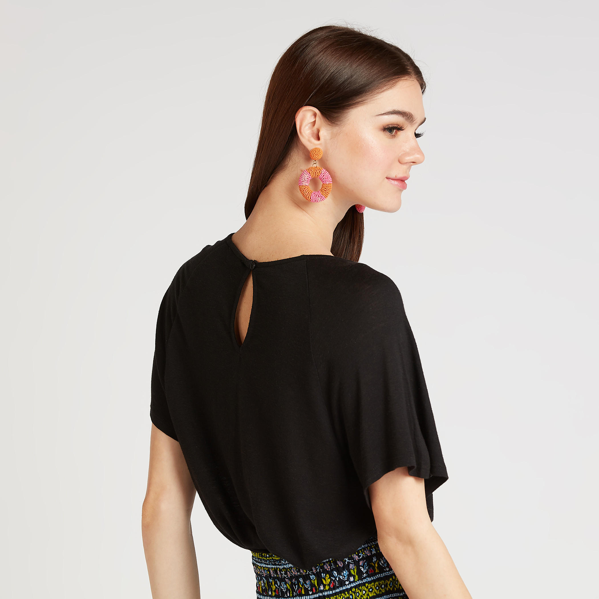 بلوزة بتفاصيل دانتيل وياقة مستديرة وأكمام قصيرة-women-clothing-shirtsandblouses-blouses-image-4