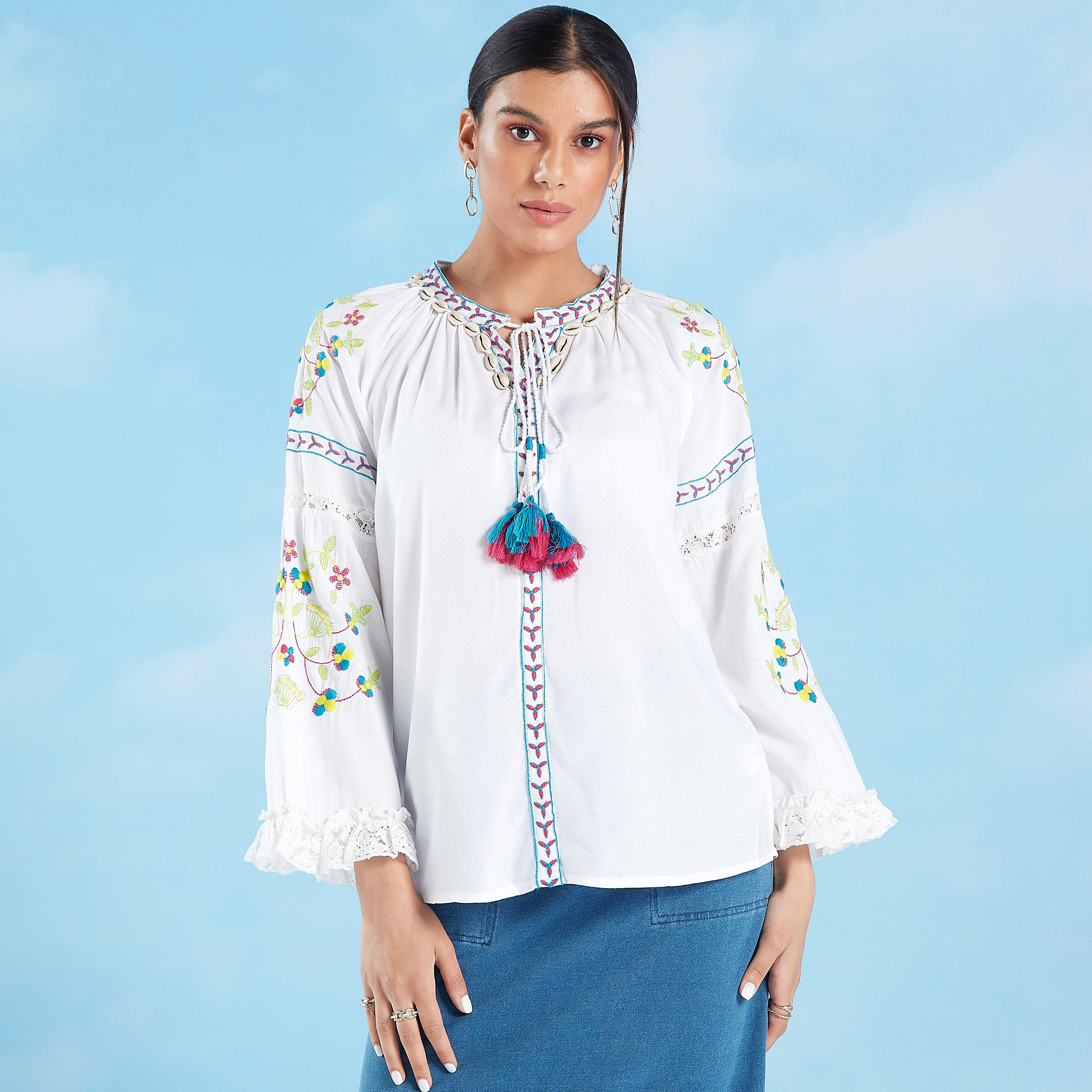 بلوزة مطرزة بأكمام طويلة وربطة عنق-women-clothing-shirtsandblouses-blouses-image-1