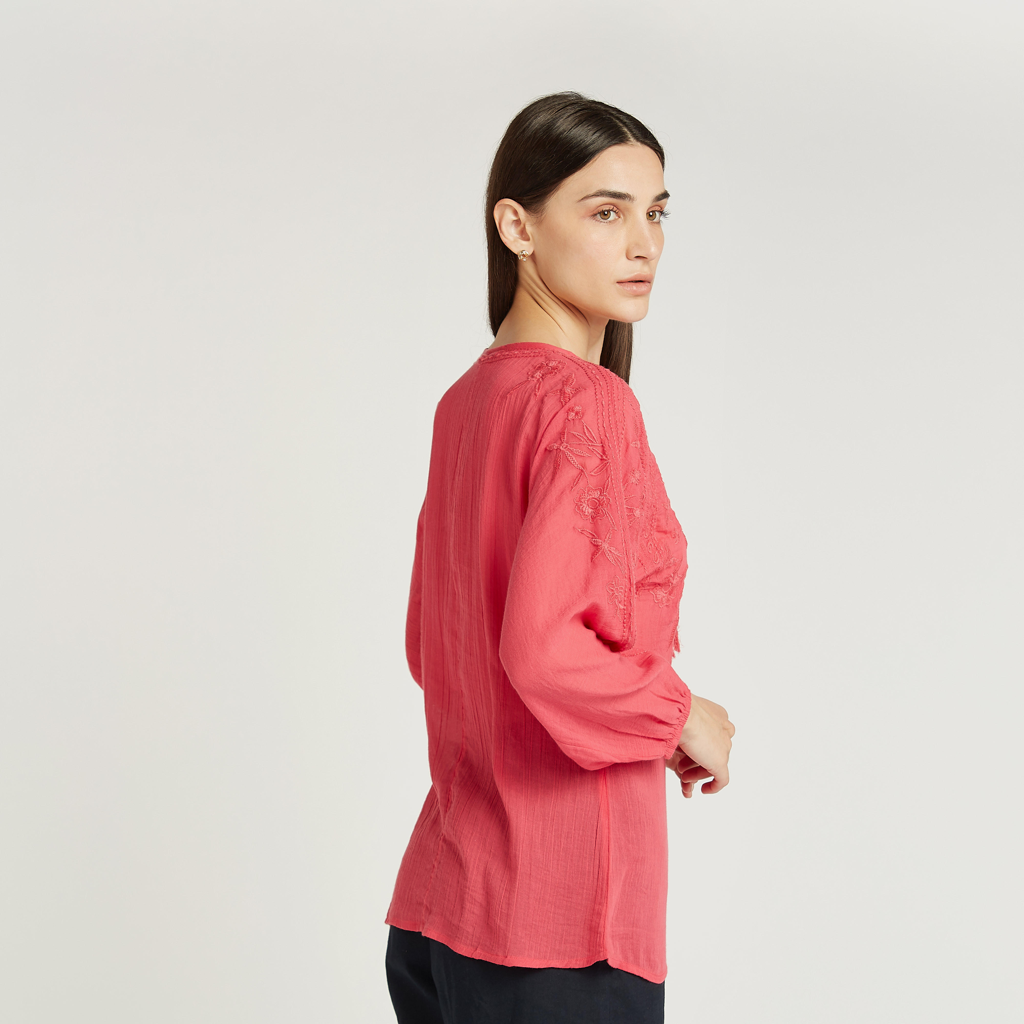 بلوزة مطرّزة بأكمام طويلة وأربطة-women-clothing-shirtsandblouses-blouses-image-4