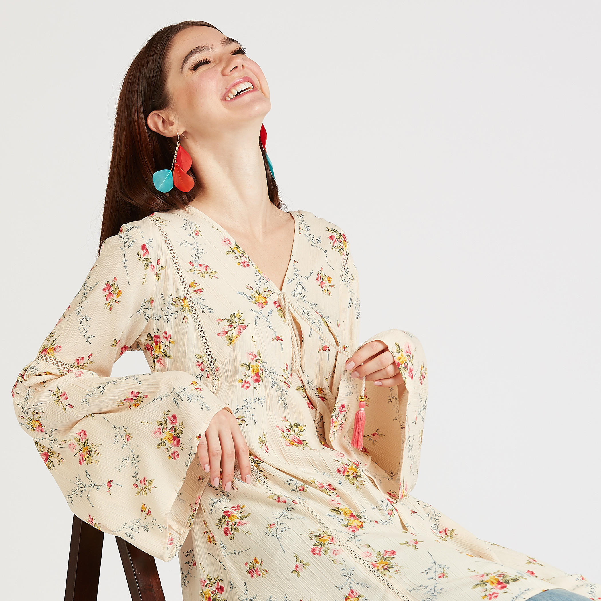 تونيك بأكمام واسعة ورباط وطبعات أزهار-women-clothing-shirtsandblouses-blouses-image-3