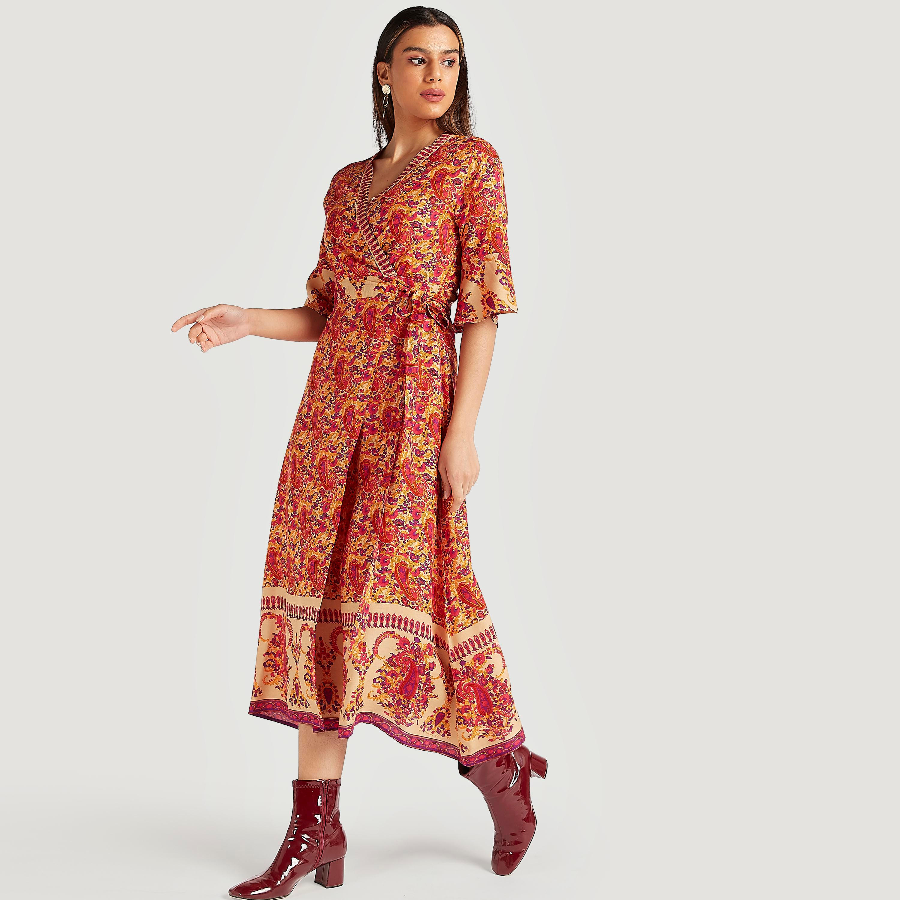 فستان ميدي إيه لاين بأربطة وطبعات بيزلي-women-clothing-dresses-image-6