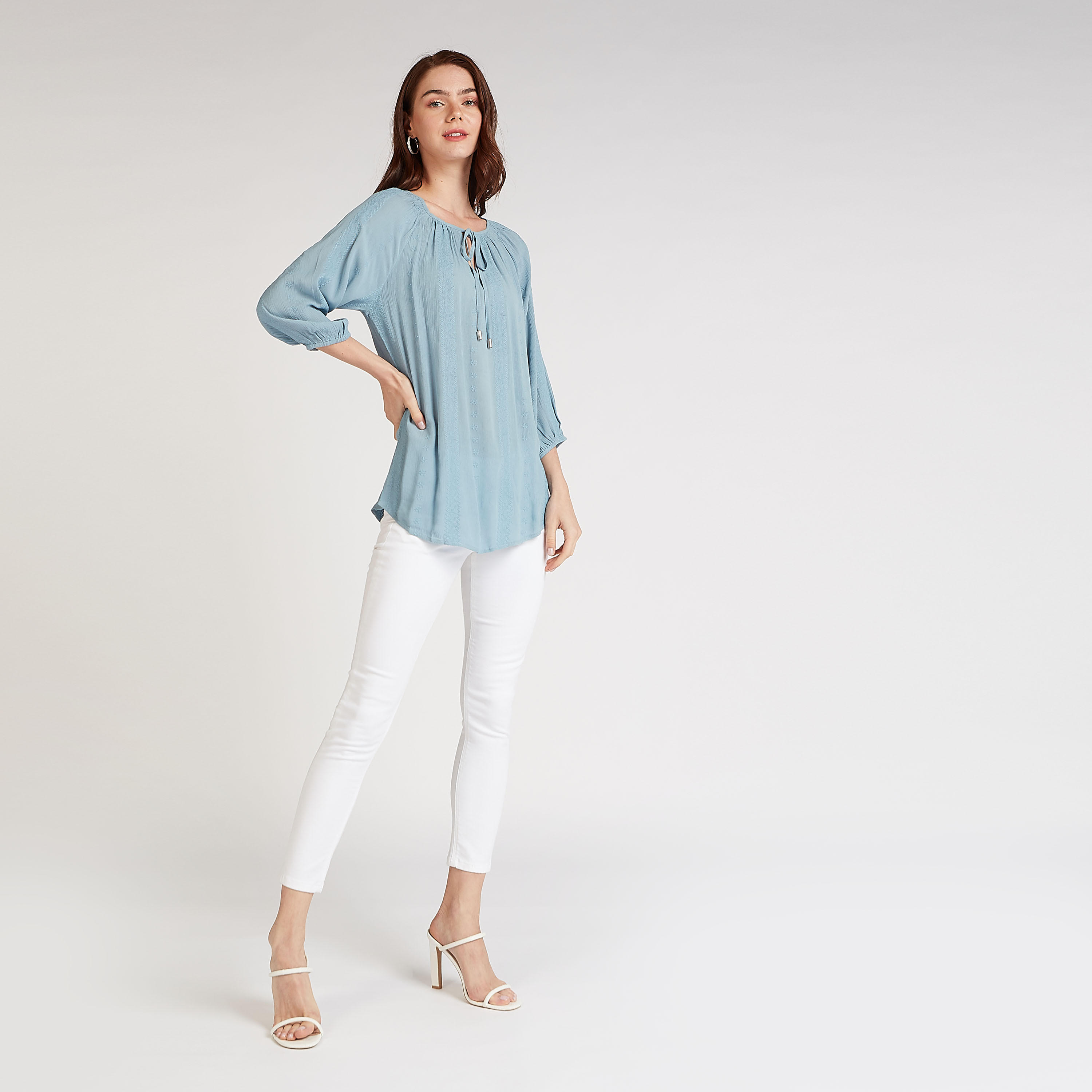 بلوزة مستدامة مطرزة بأكمام طويلة وأربطة-women-clothing-shirtsandblouses-blouses-image-2