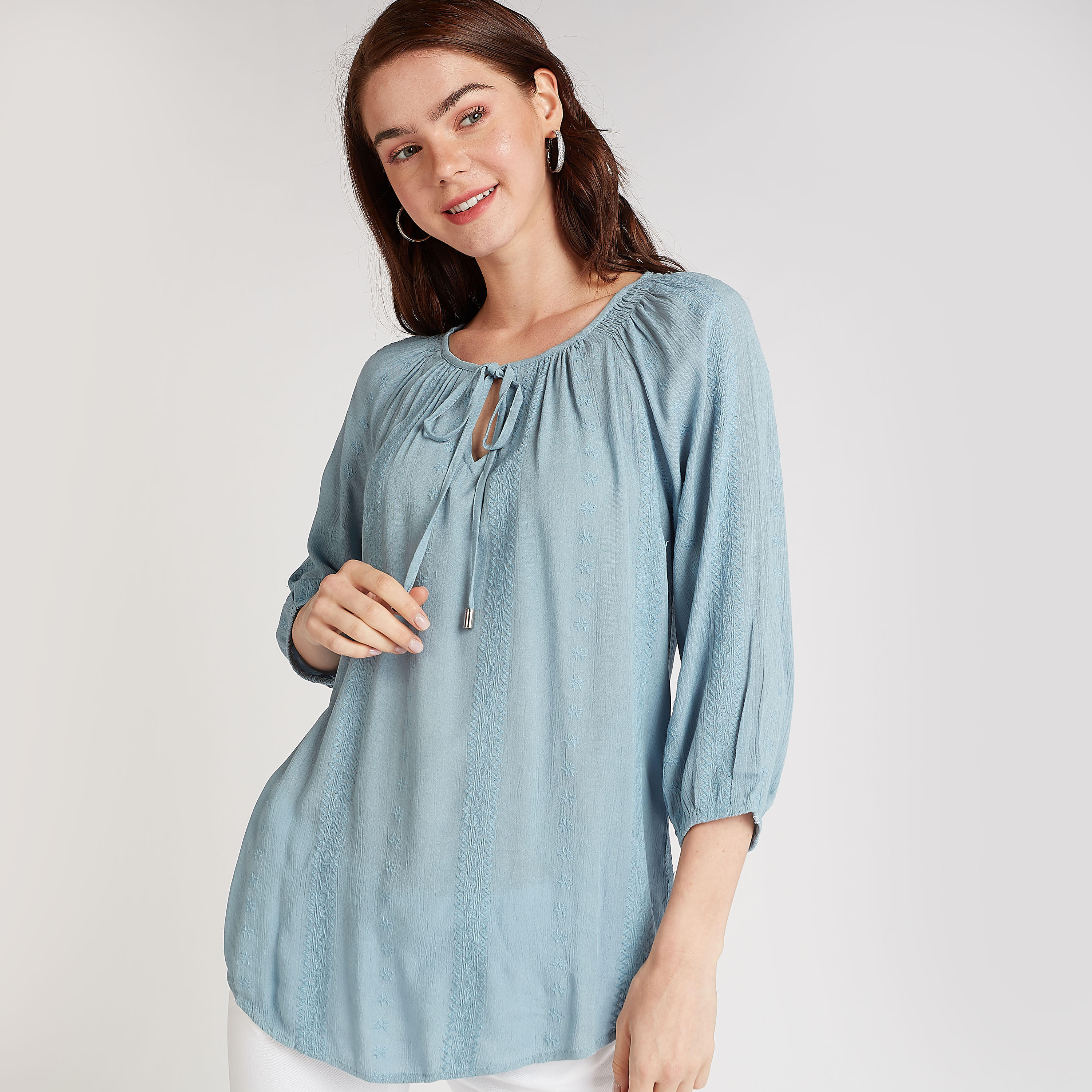 بلوزة مستدامة مطرزة بأكمام طويلة وأربطة-women-clothing-shirtsandblouses-blouses-image-6