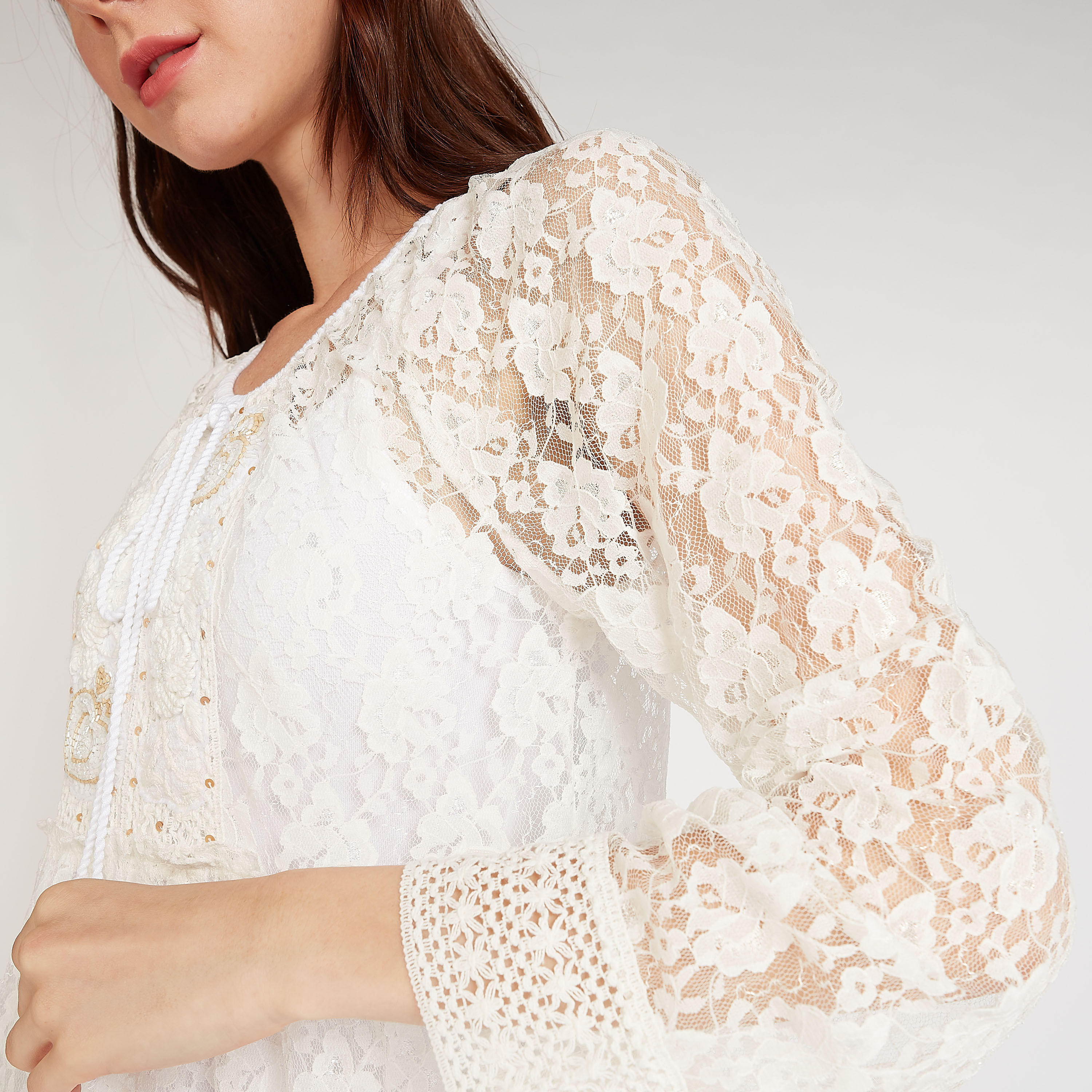 بلوزة دانتيل مستدامة بأكمام طويلة وأربطة-women-clothing-shirtsandblouses-blouses-image-3