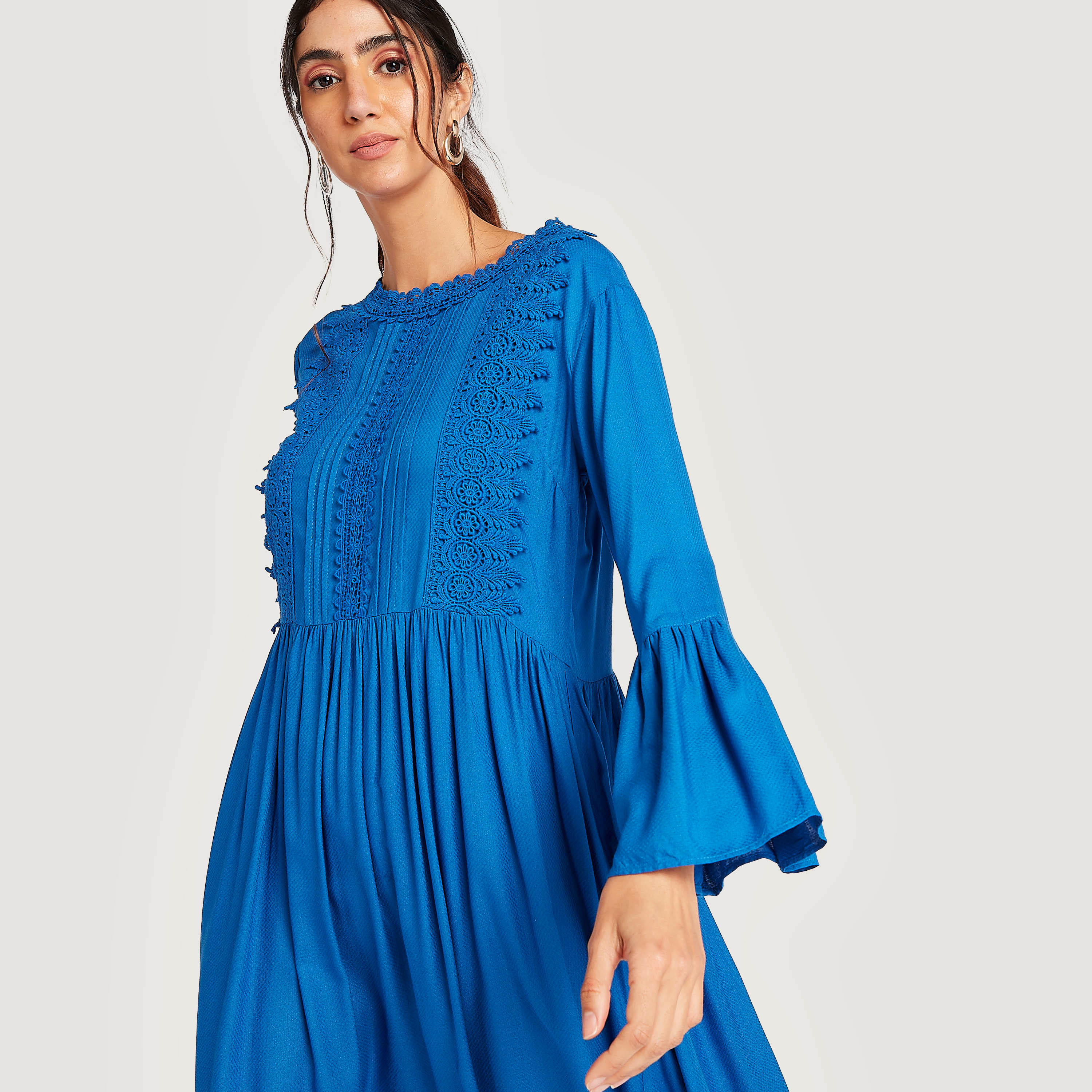 فستان إيه لاين ميدي بأكمام واسعة و تفاصيل دانتيل-women-clothing-dresses-image-3