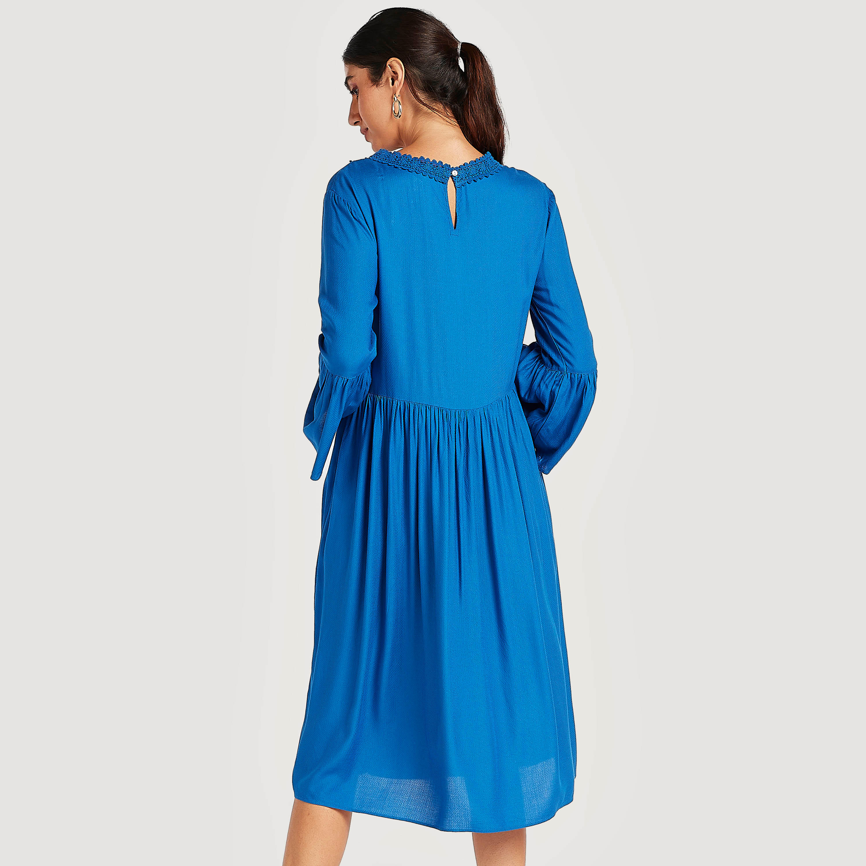 فستان إيه لاين ميدي بأكمام واسعة و تفاصيل دانتيل-women-clothing-dresses-image-4