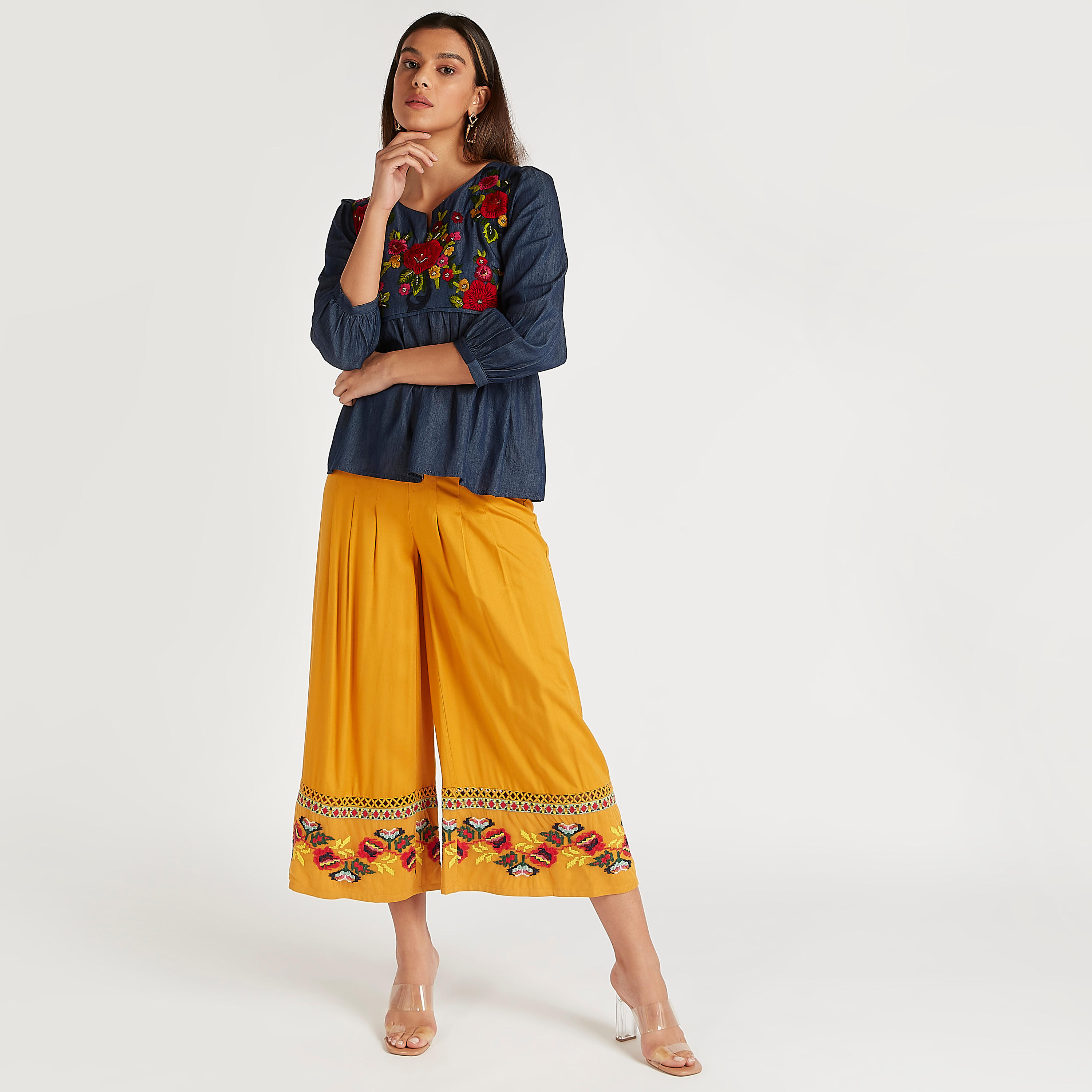 بنطلون كوليتوس مطرّز بقصّة واسعة وخصر متوسّط الارتفاع وزر إغلاق-women-clothing-bottoms-trousers-image-5