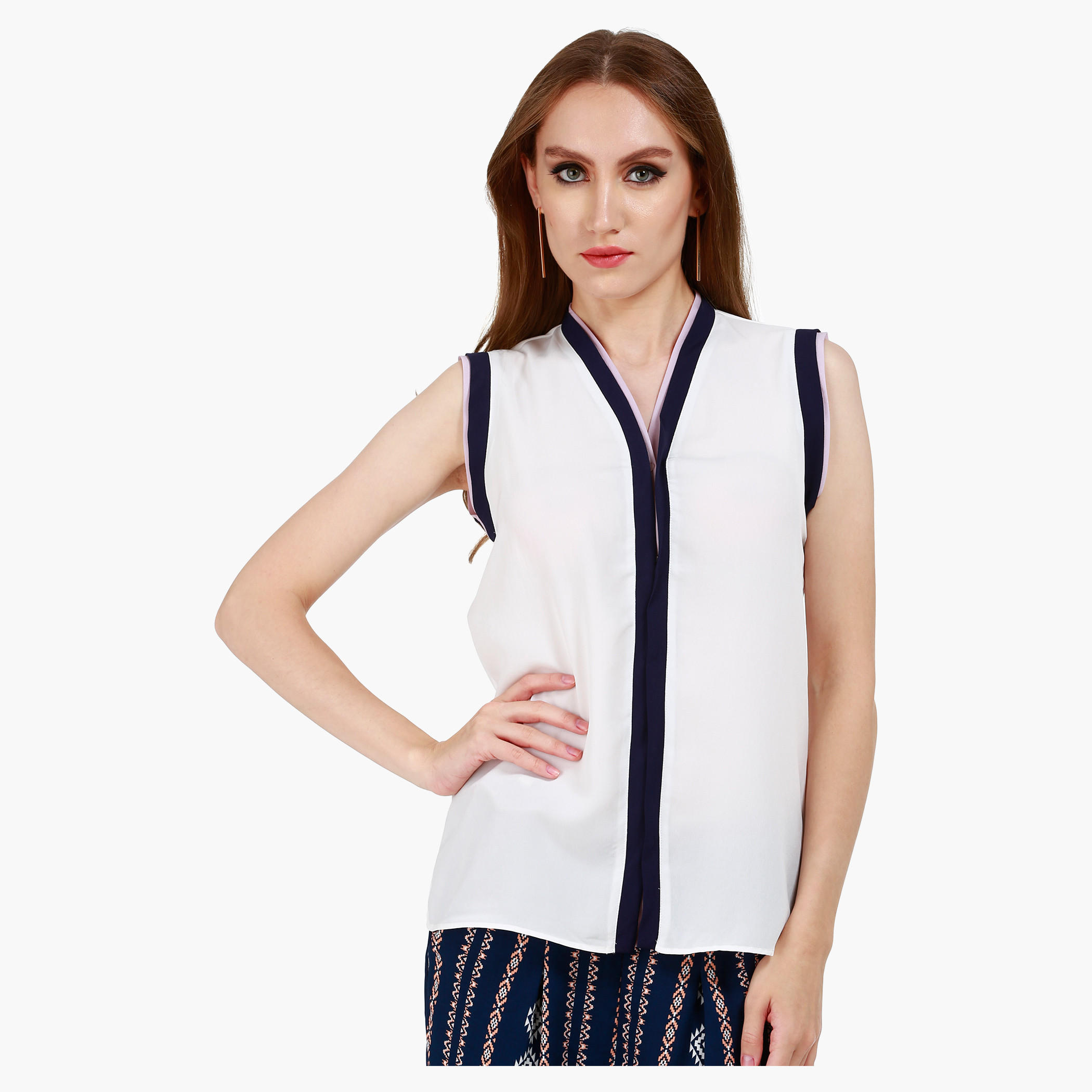 Casual V-Neck Top with Contrast Detailing in Regular Fit-women-clothing-shirtsandblouses-blouses-image-1