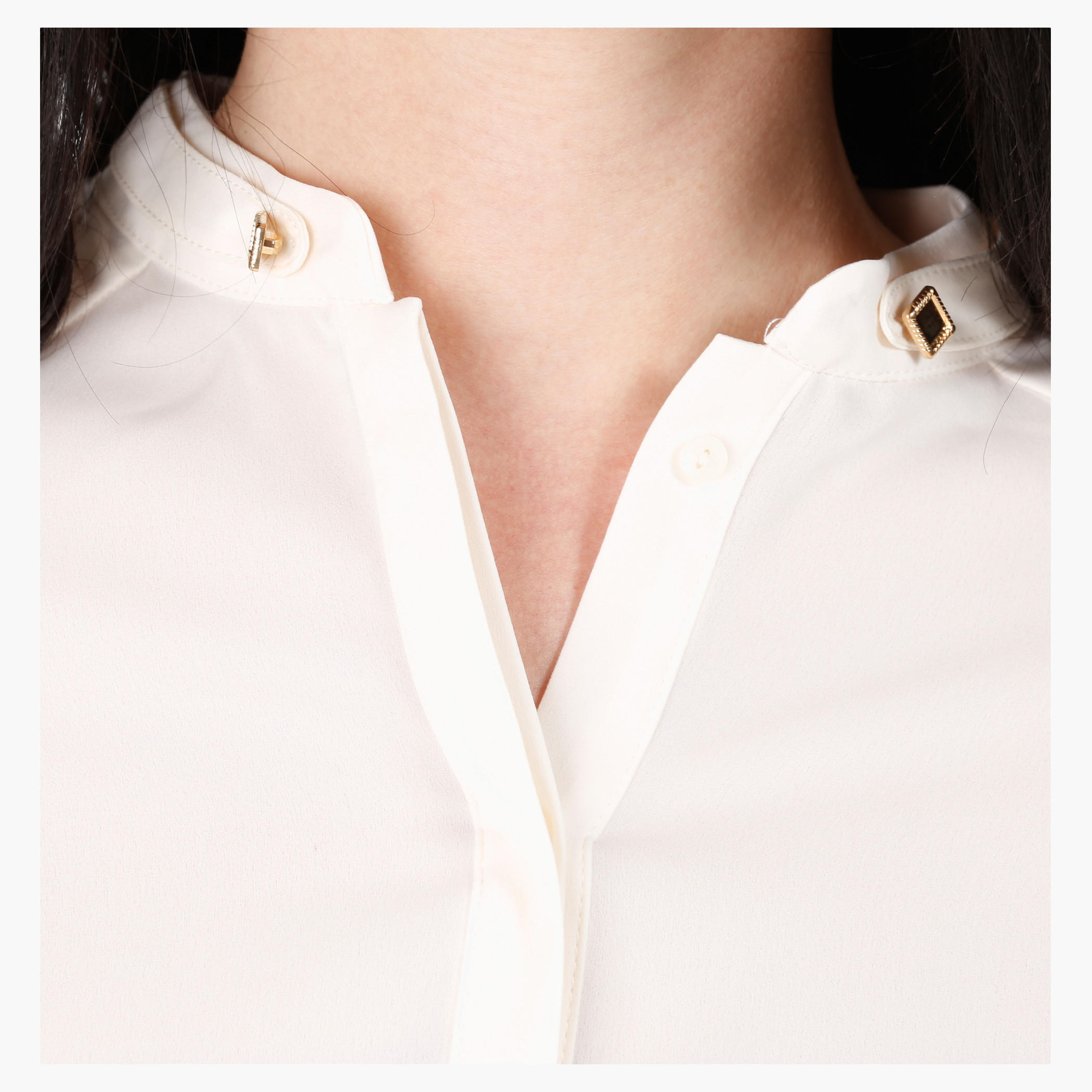 V-Neck Shirt with Pleated Long Sleeves in Regular Fit-women-clothing-shirtsandblouses-blouses-image-4