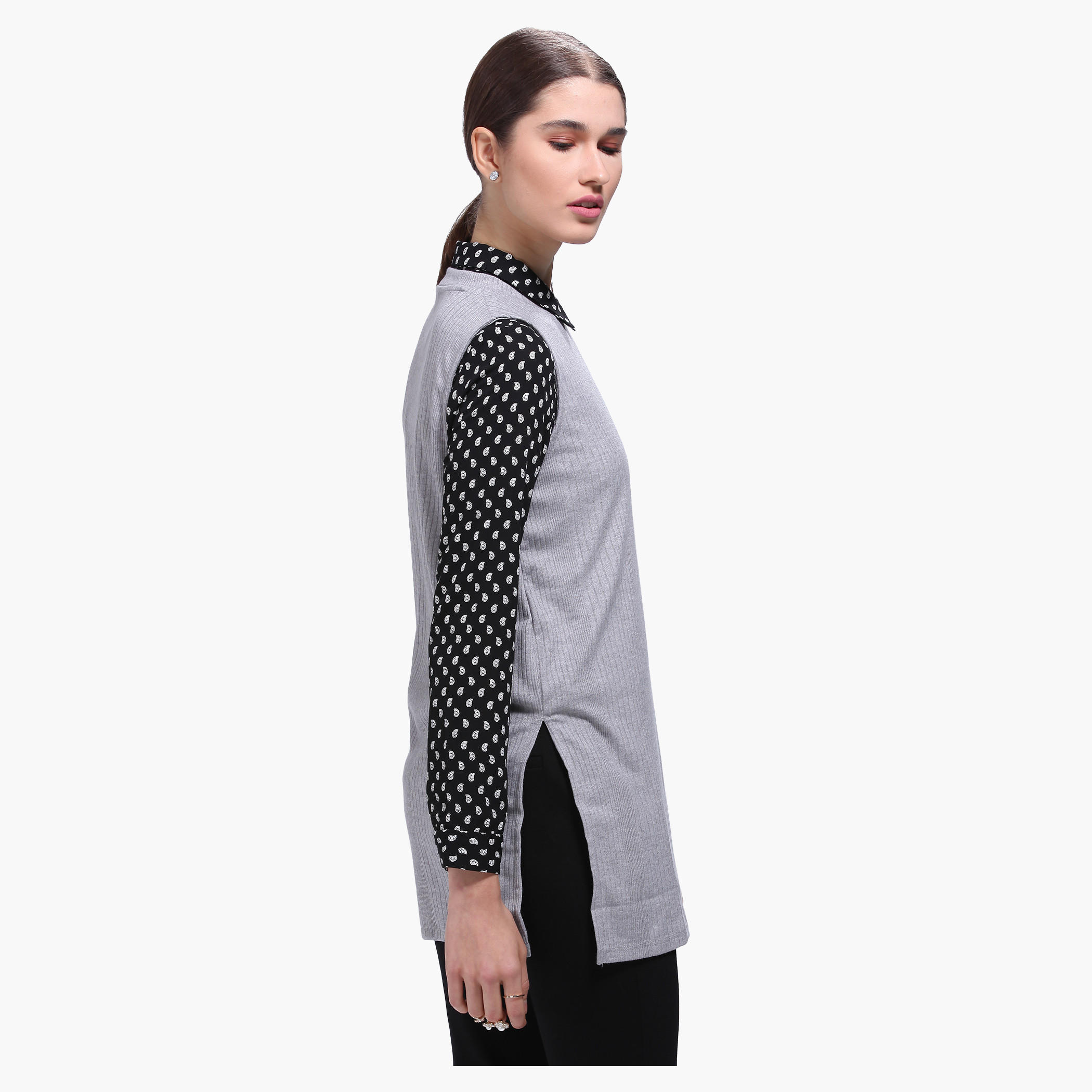 Ribbed Sleeveless Sweater with Round Neck-women-clothing-cardigansandjumpers-jumpers-image-8