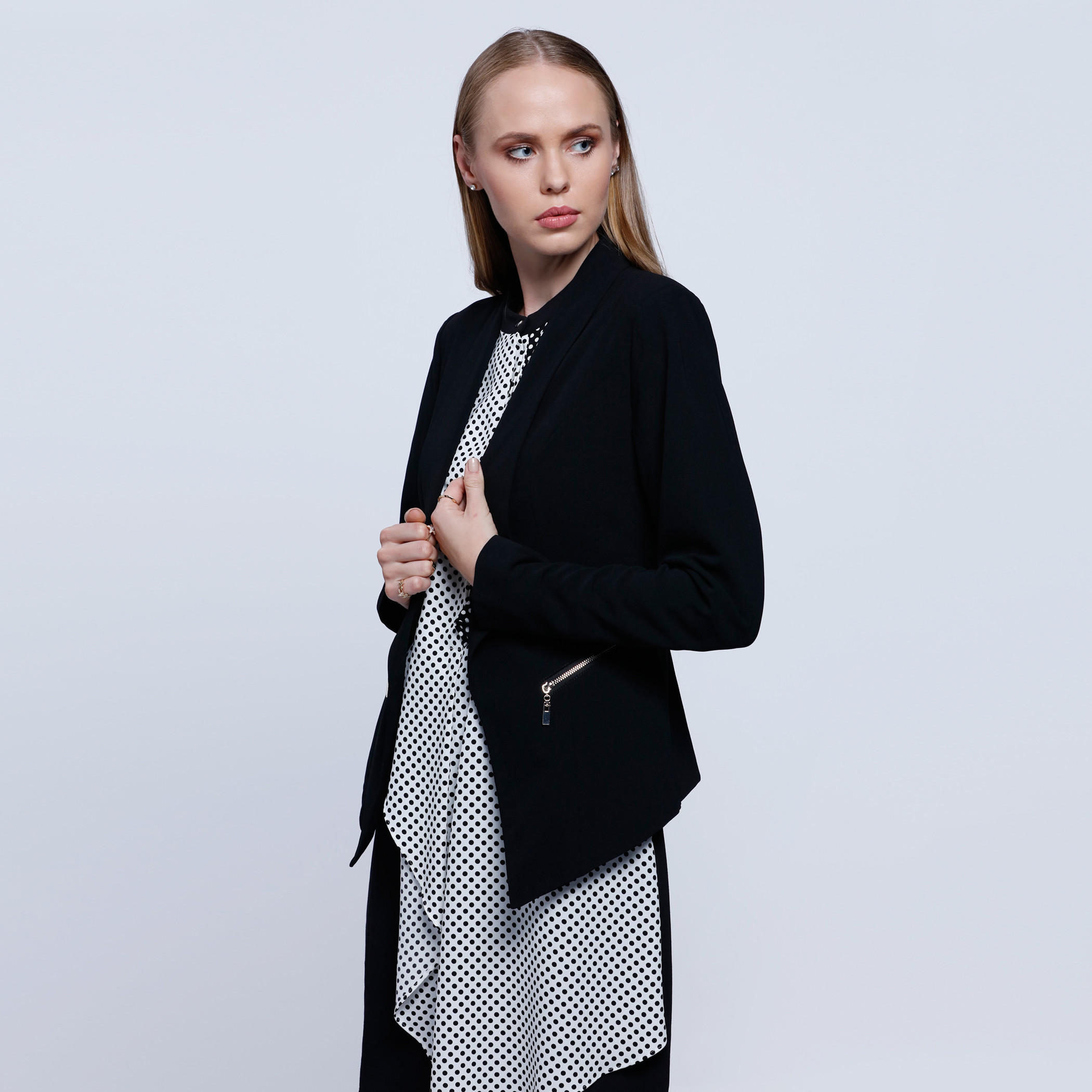 Long Sleeves Jacket With Welt Pockets-women-winterwear-coatsandjackets-jackets-image-3