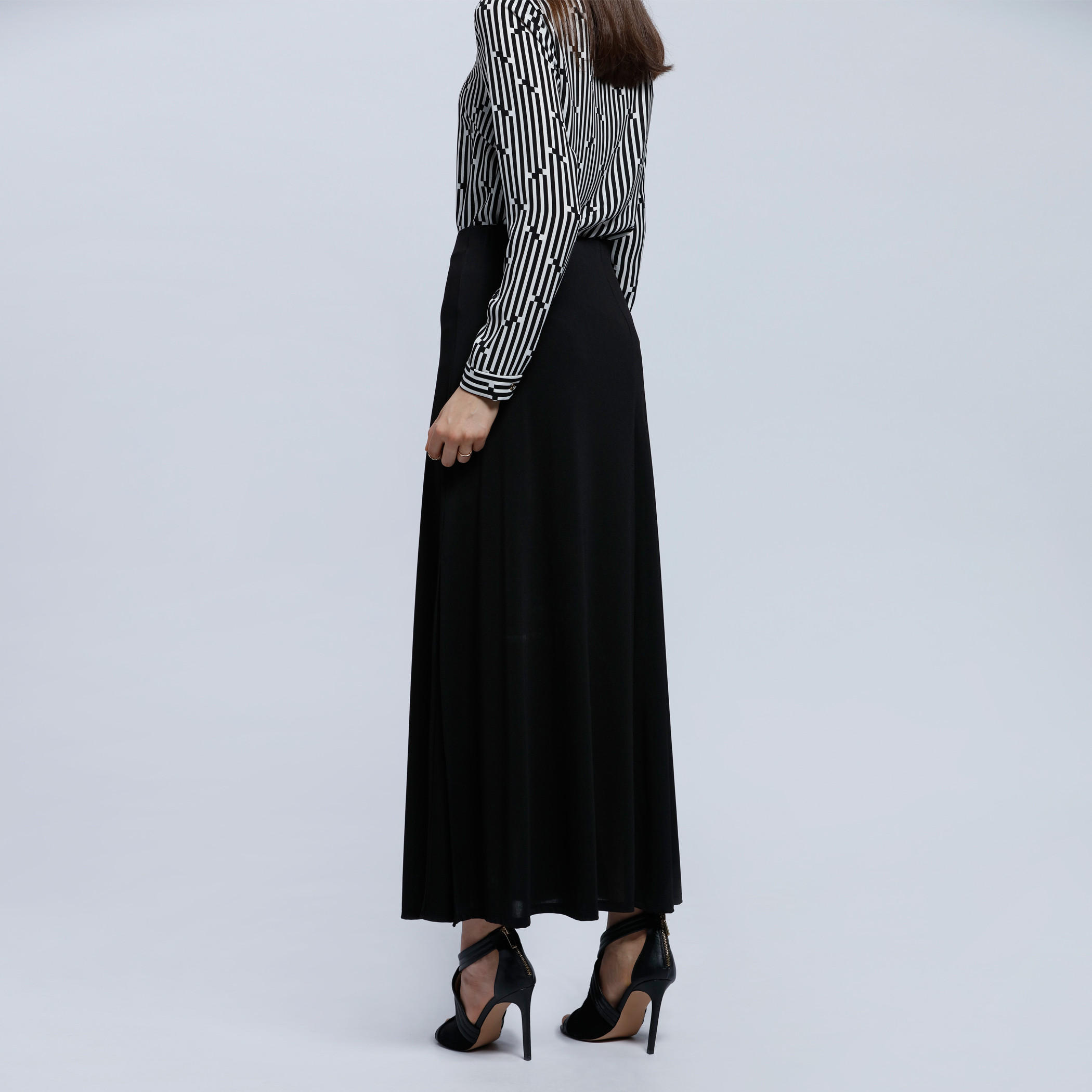 Textured Maxi Skirt with Elasticised Waistband-women-clothing-bottoms-skirts-image-2
