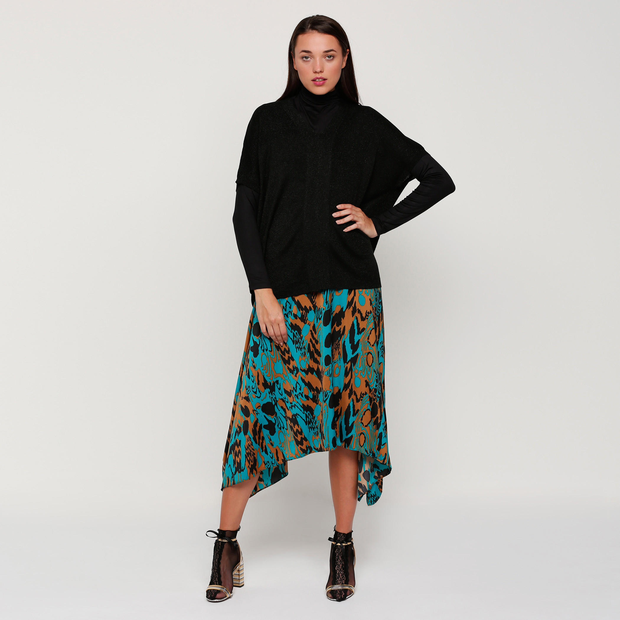 V-Neck Top with Kimono Sleeves-women-winterwear-cardigansandjumpers-cardigans-image-5