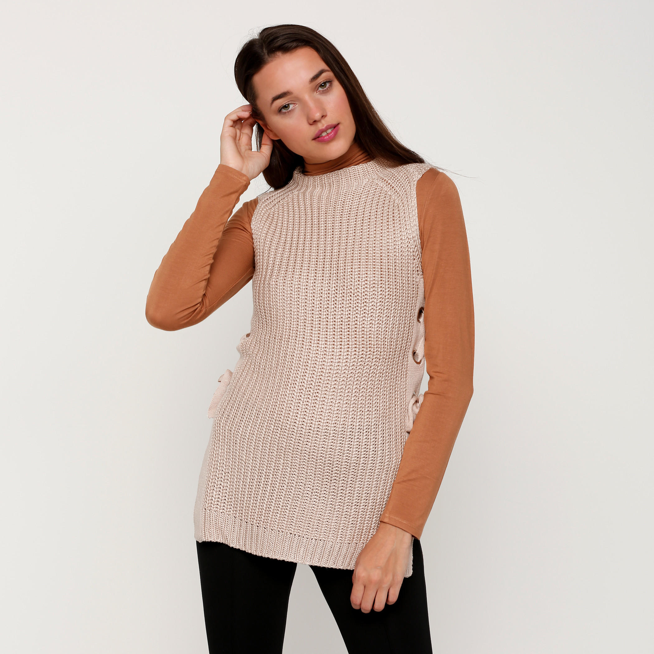 Round Neck Sleeveless Knitted Sweater-women-clothing-cardigansandjumpers-jumpers-image-1