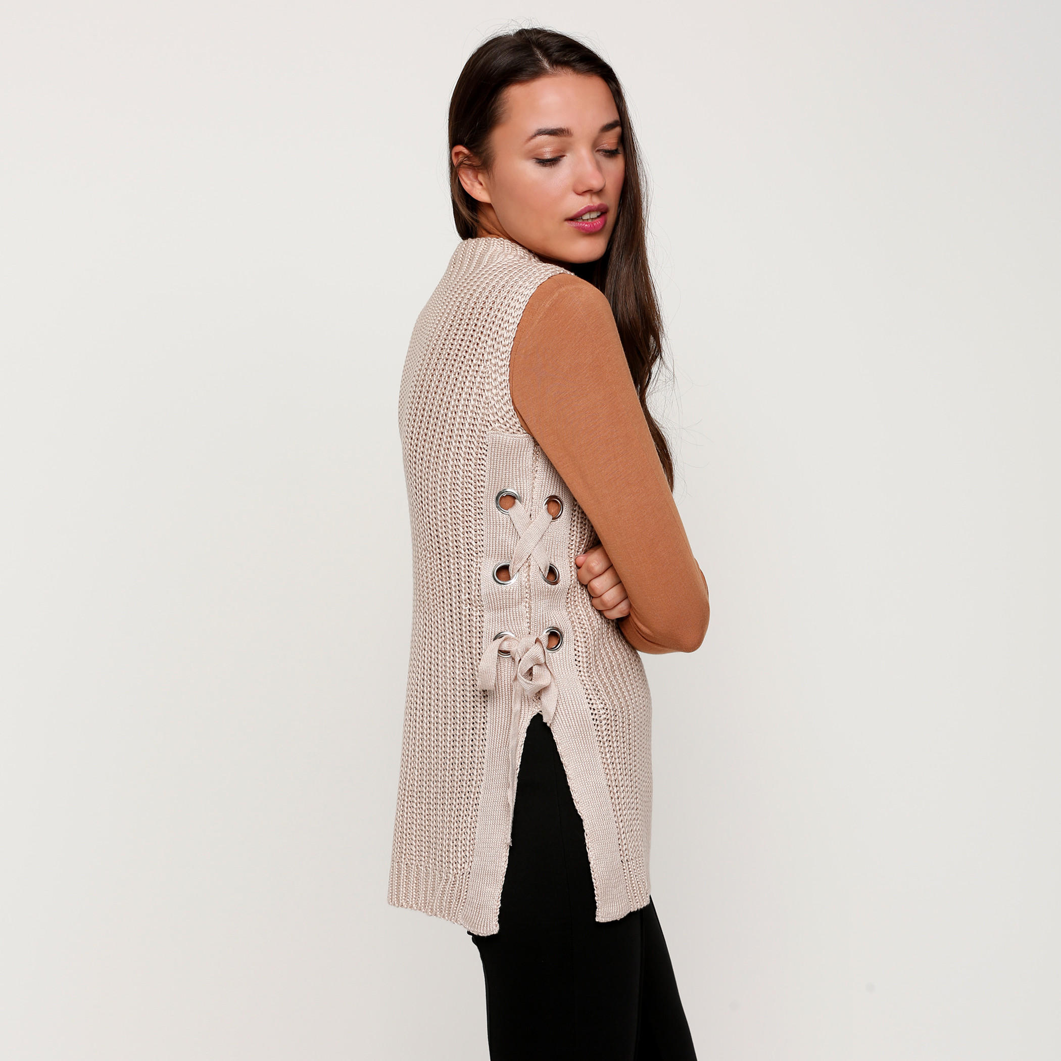 Round Neck Sleeveless Knitted Sweater-women-clothing-cardigansandjumpers-jumpers-image-3