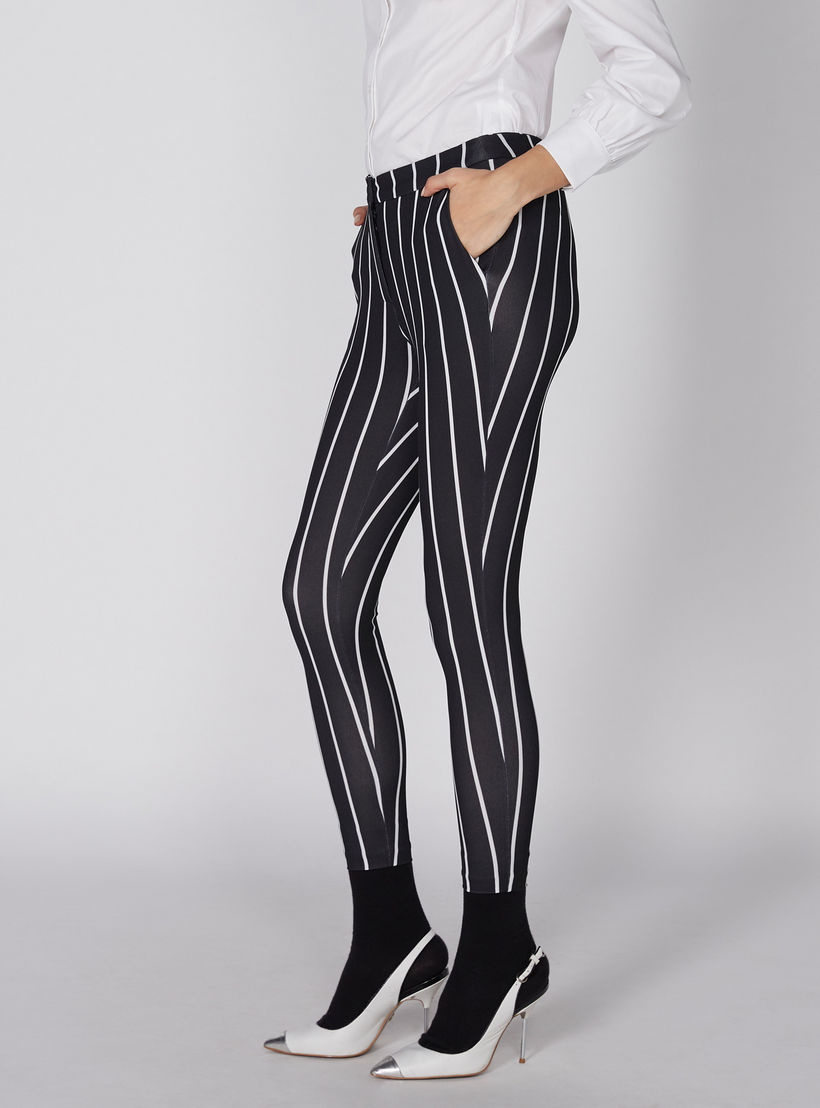 بنطلون مقلّم بزر إغلاق-women-clothing-bottoms-trousers-image-3