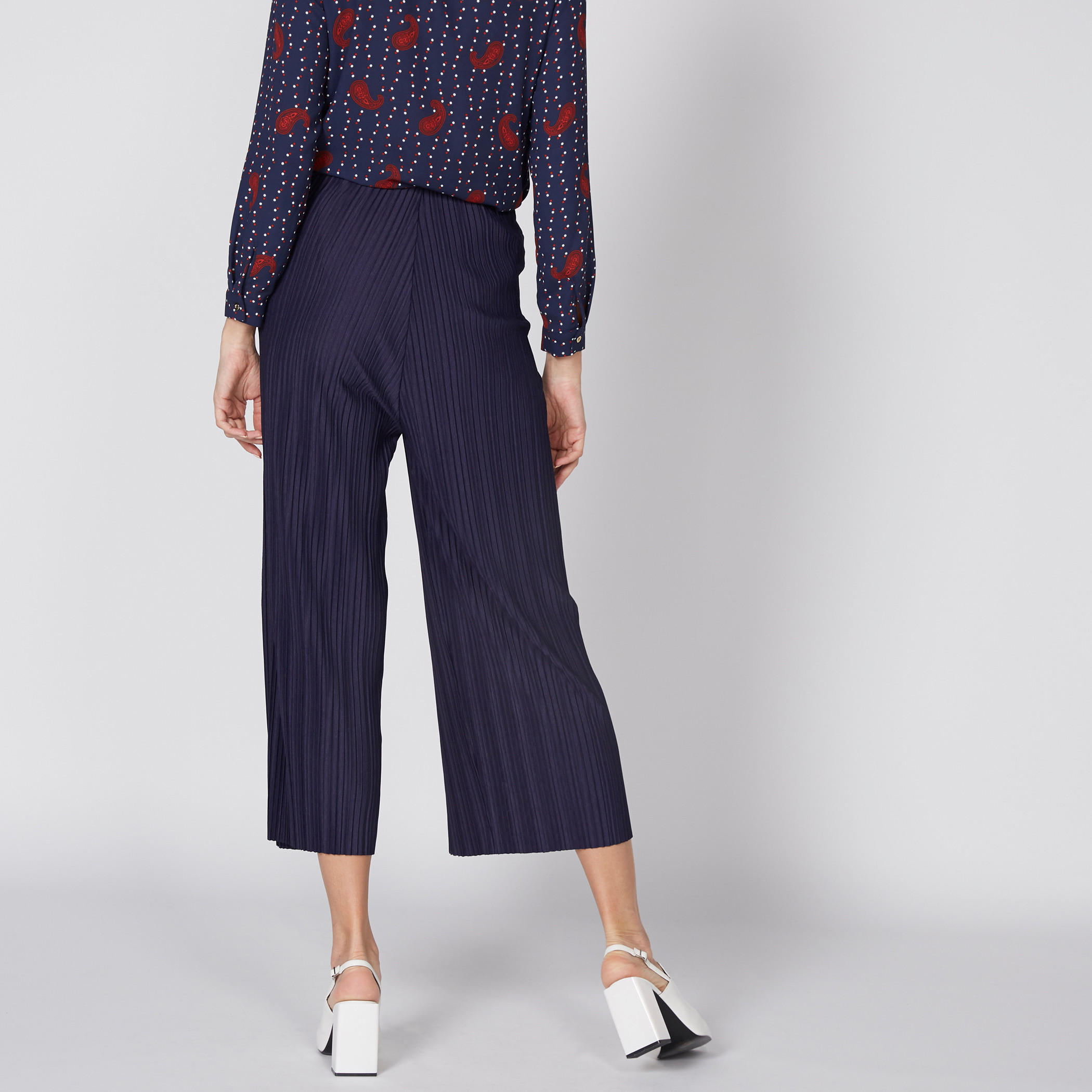 Pleated Culottes with Elasticised Waistband and Slit Detail-women-clothing-bottoms-trousers-image-3