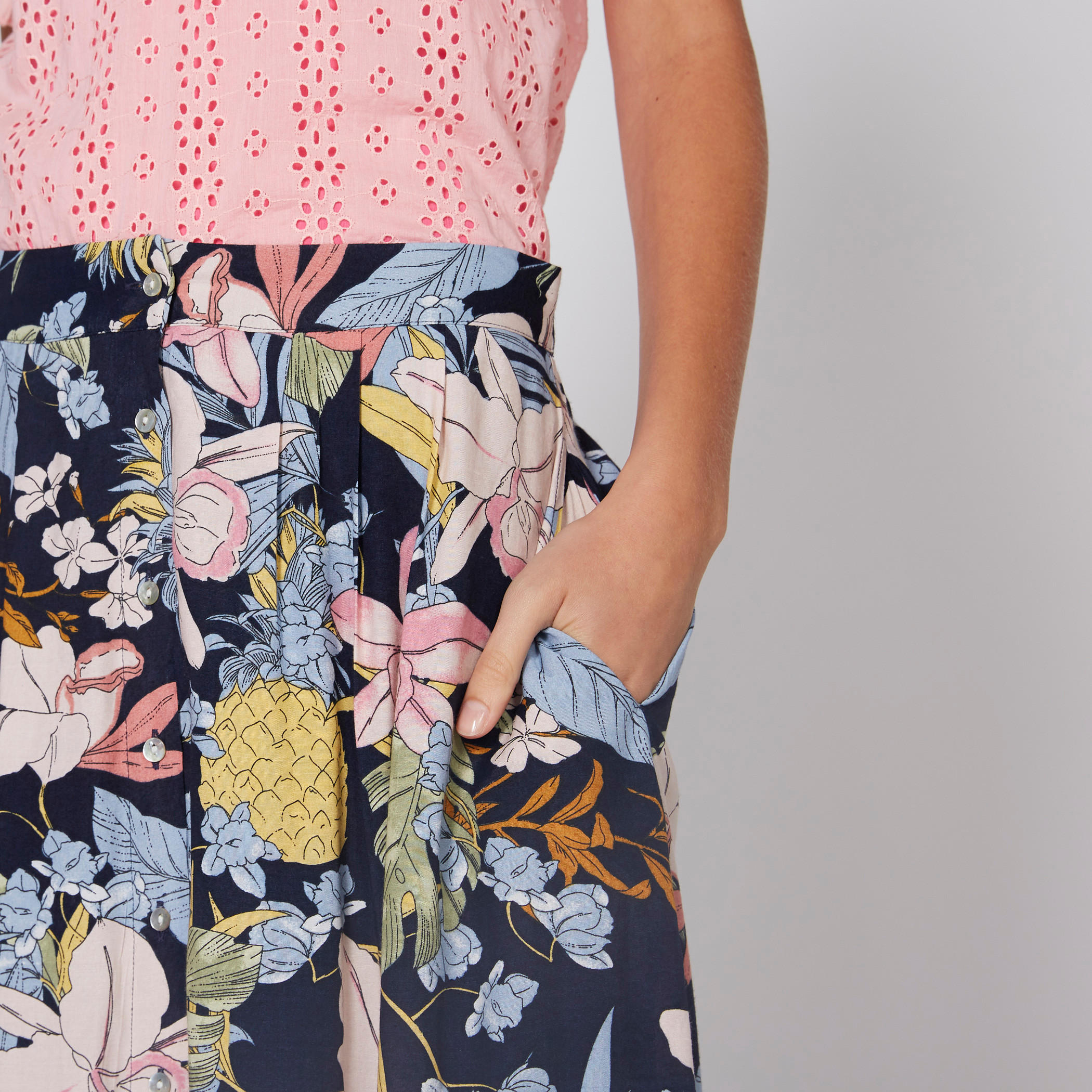 تنورة بطبعات بزر إغلاق وجيوب-women-clothing-bottoms-skirts-image-3