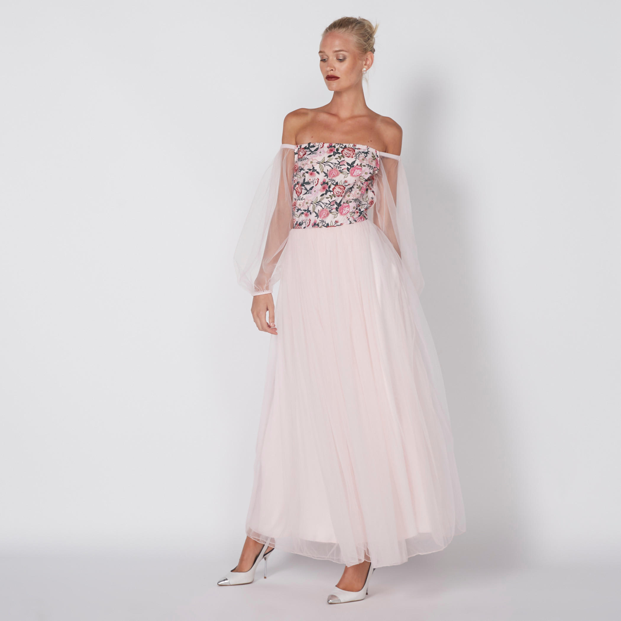 فستان طويل مطرّز ومكشوف الأكتاف بأكمام طويلة-women-clothing-dresses-image-5