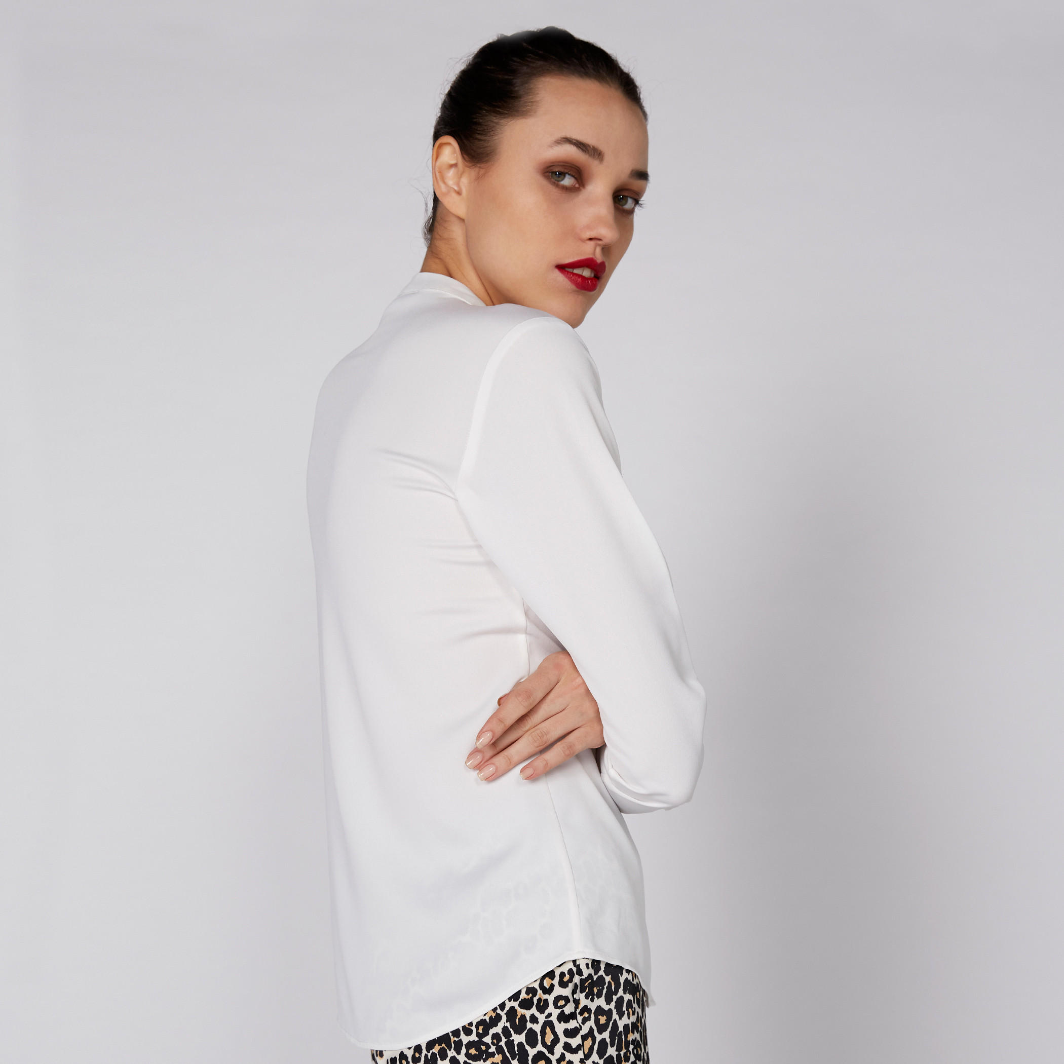 قميص بياقة ماندارين وأكمام طويلة-women-clothing-shirtsandblouses-shirts-image-3