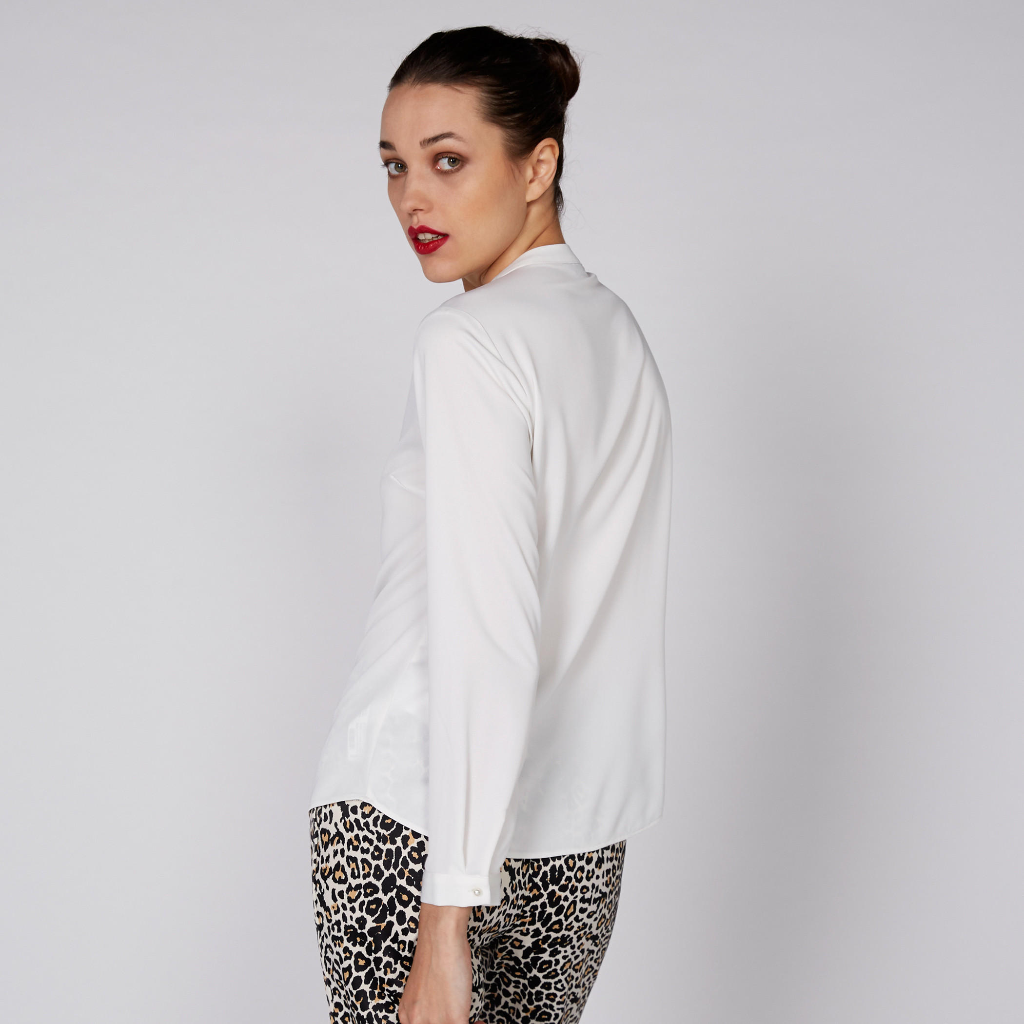 قميص بياقة ماندارين وأكمام طويلة-women-clothing-shirtsandblouses-shirts-image-4