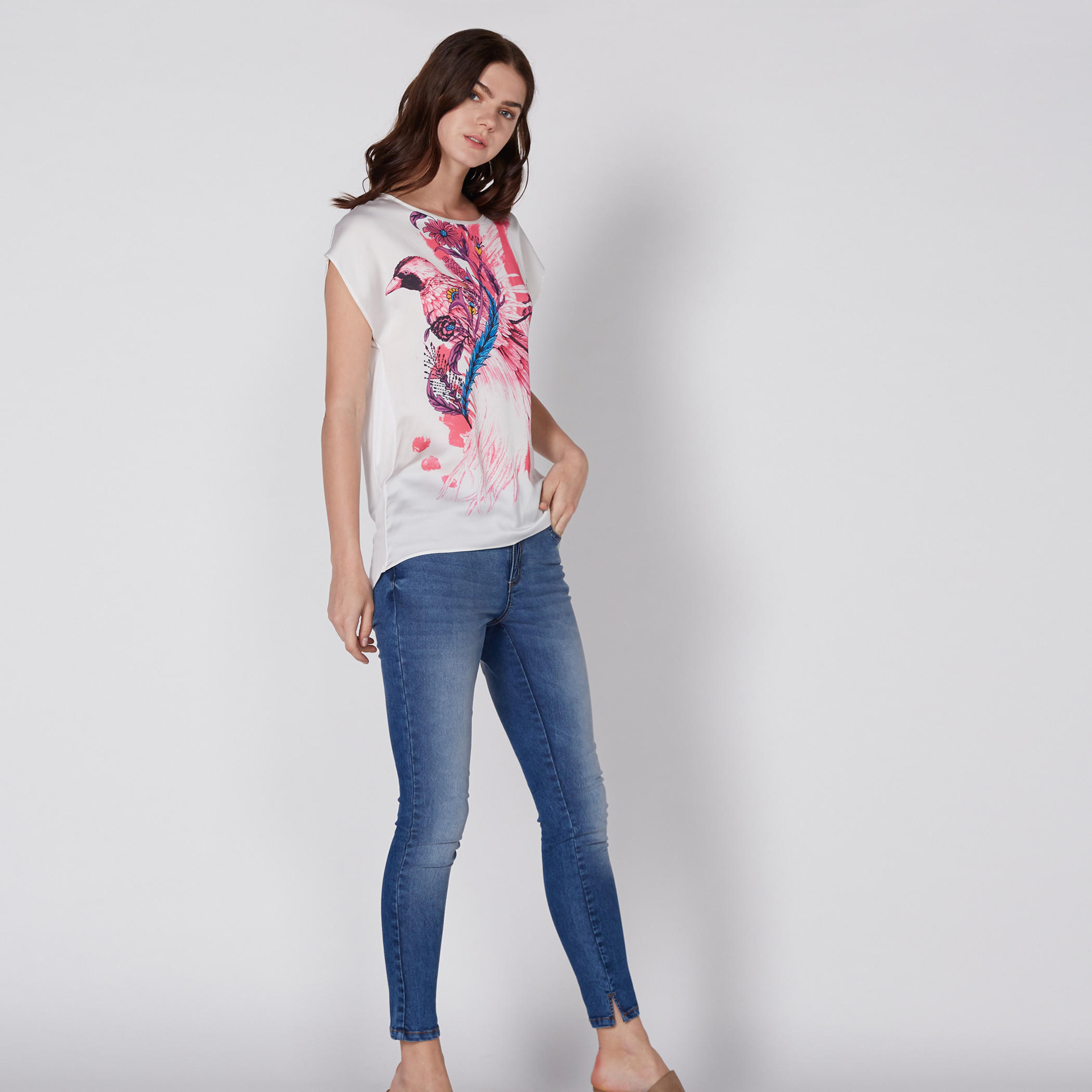 Printed Top with Round Neck and Extended Sleeves-women-clothing-shirtsandblouses-blouses-image-2