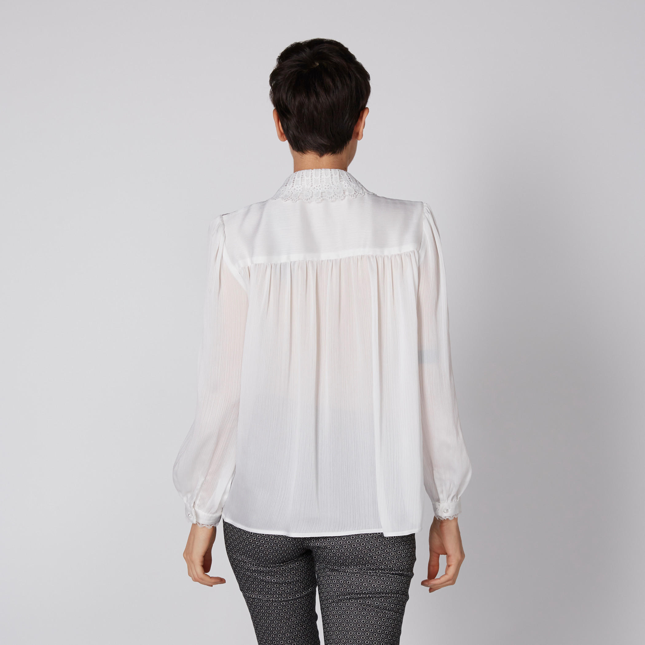 قميص بأكمام طويلة وتفاصيل دانتيل-women-clothing-shirtsandblouses-shirts-image-4