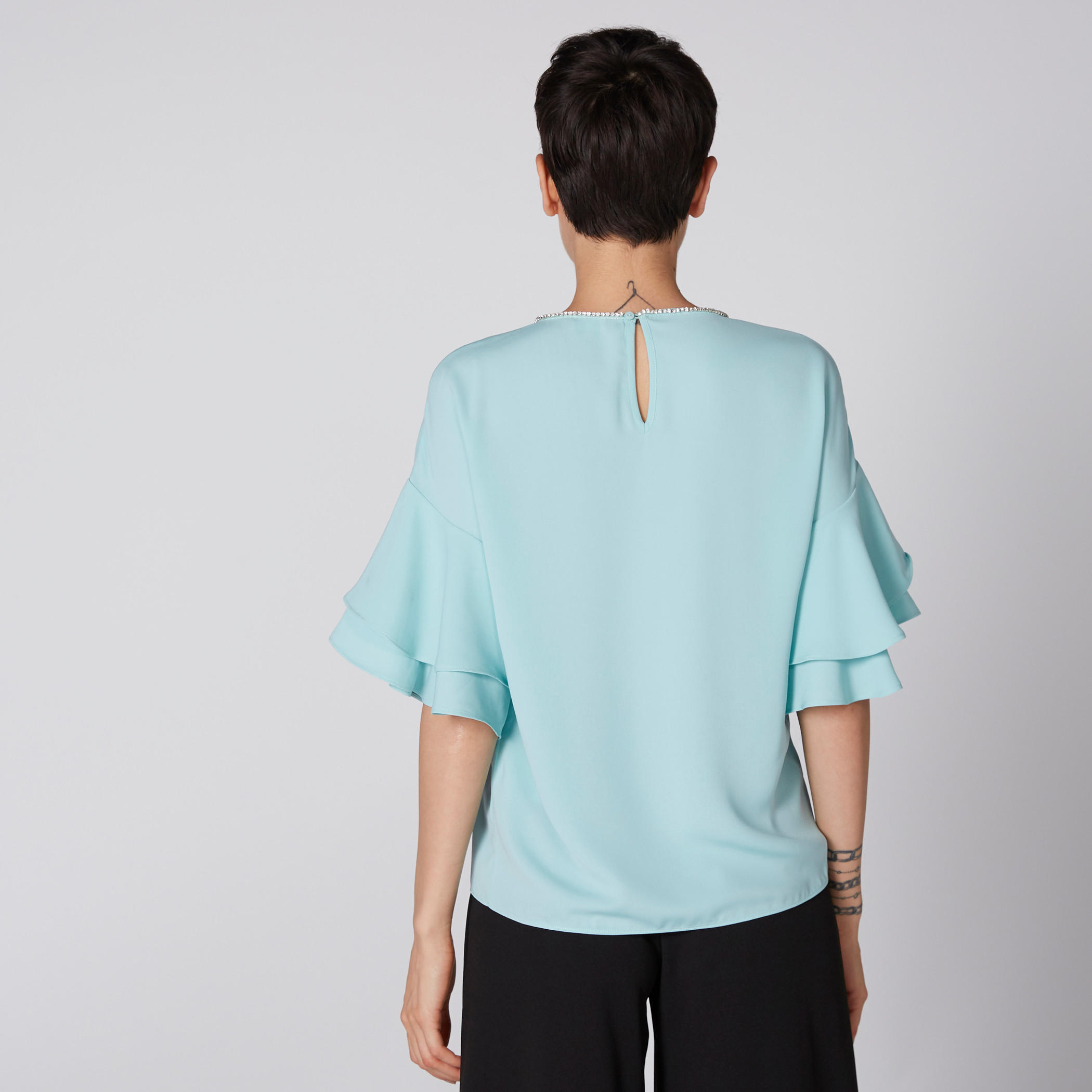 بلوزة مزيّنة بياقة مستديرة وأكمام واسعة ومشبك إغلاق ناعم-women-clothing-shirtsandblouses-blouses-image-4