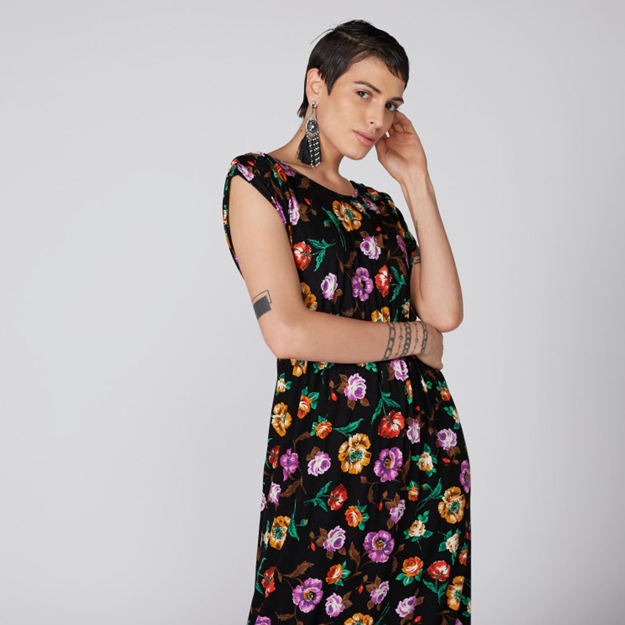 فستان طويل بياقة مستديرة وفتحة جانبية وطبعات أزهار-women-clothing-dresses-image-3