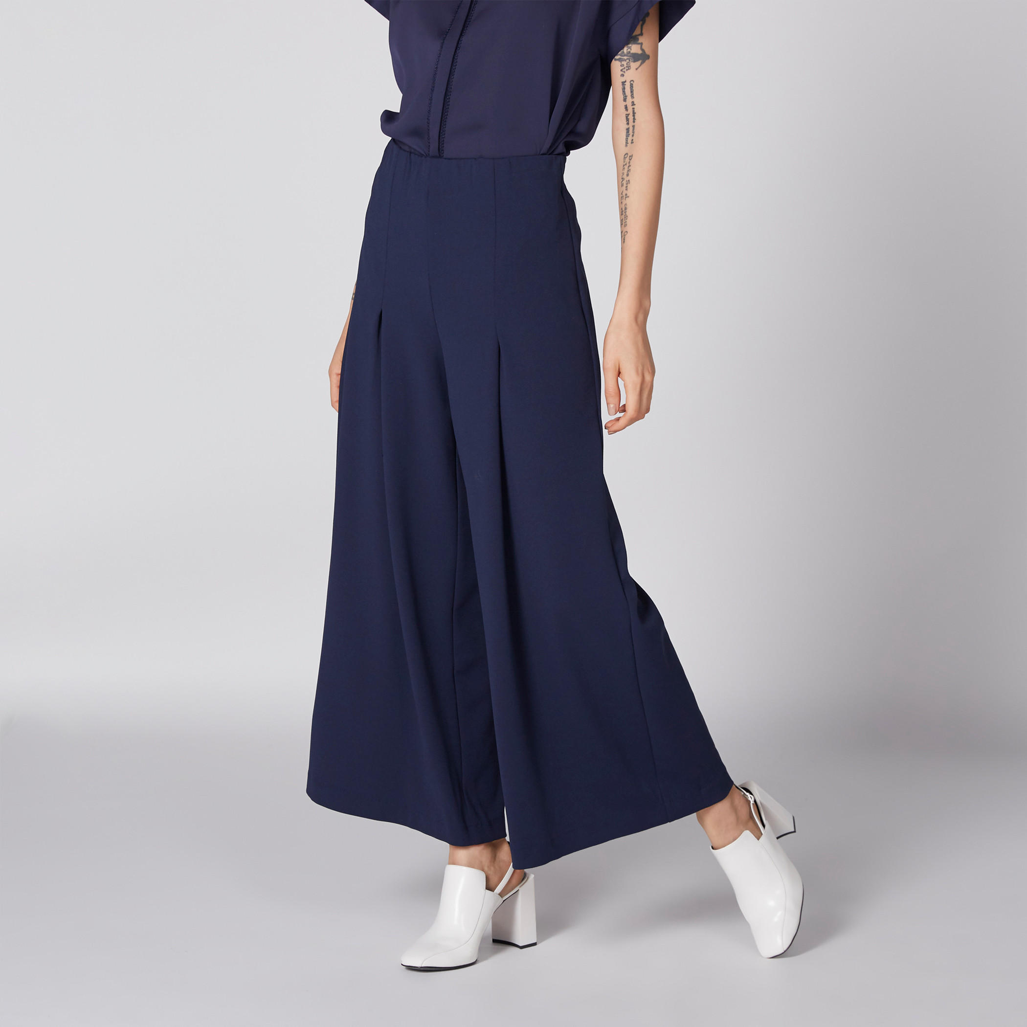بنطال بالازو طويل بخصر مطّاطي-women-clothing-bottoms-trousers-image-4