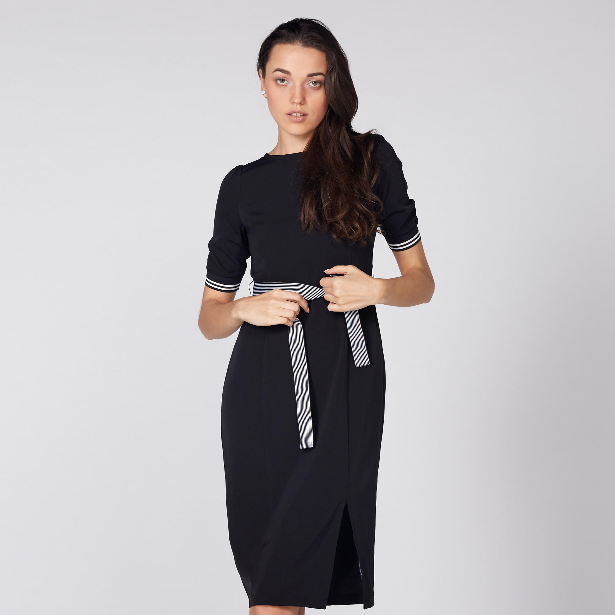 فستان متوسط الطول بياقة مستديرة وأكمام قصيرة مع فتحة جانبية-women-clothing-dresses-image-1