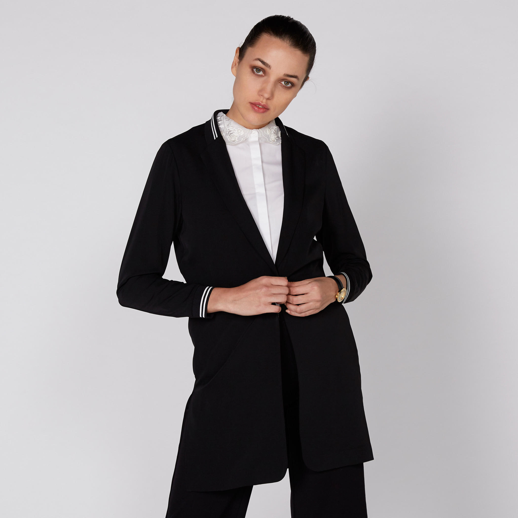 Jacket with Button Closure and Long Sleeves-women-winterwear-coatsandjackets-jackets-image-1