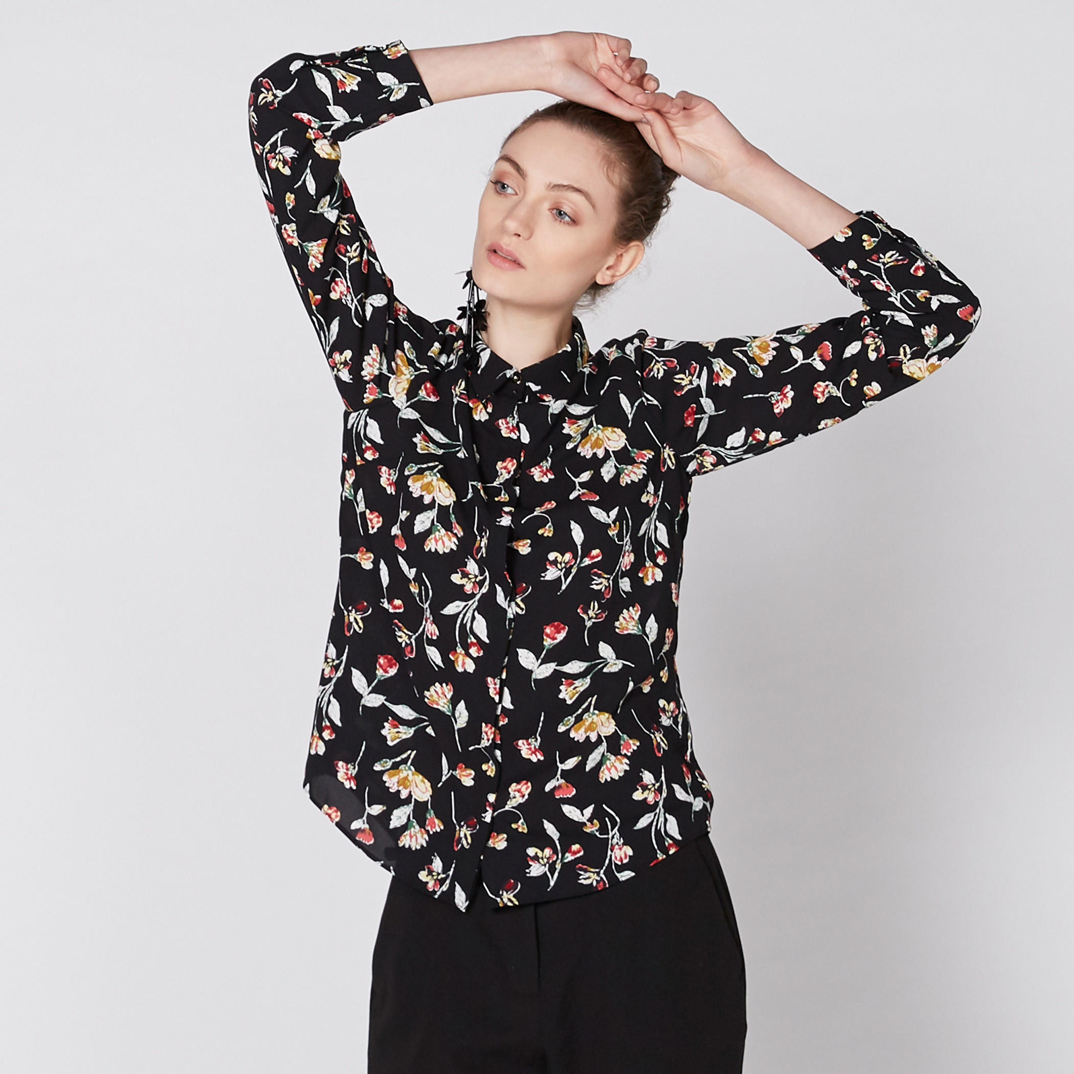 قميص بأكمام طويلة وأزرار وطبعات-women-clothing-shirtsandblouses-shirts-image-4